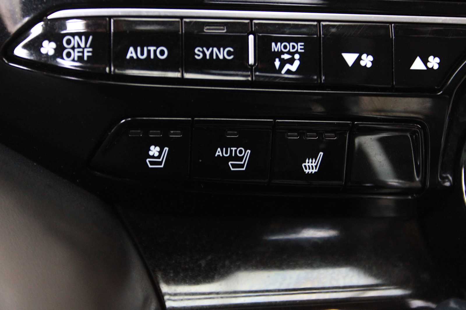 used 2023 Acura MDX car, priced at $41,497