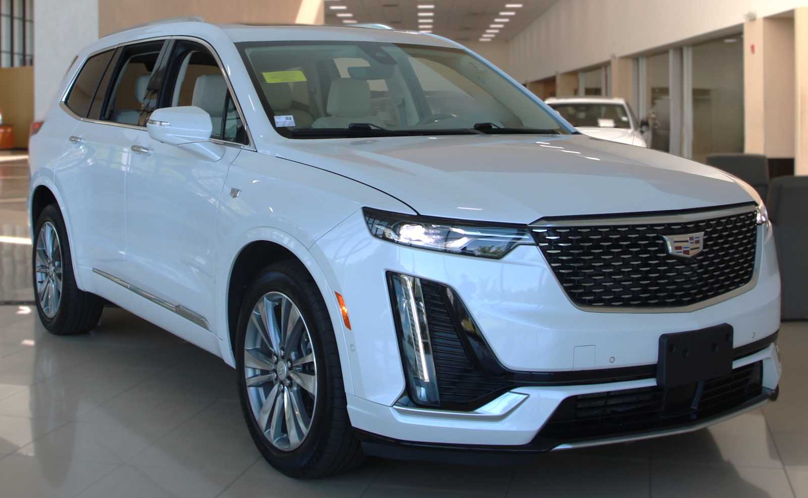 used 2022 Cadillac XT6 car, priced at $31,797