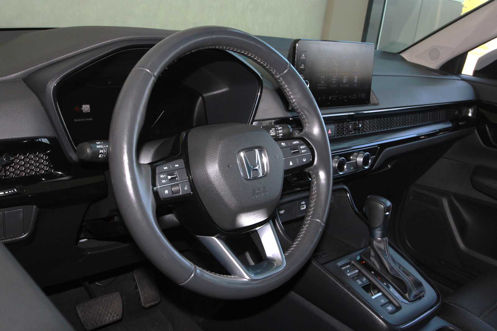 used 2025 Honda CR-V car, priced at $34,397