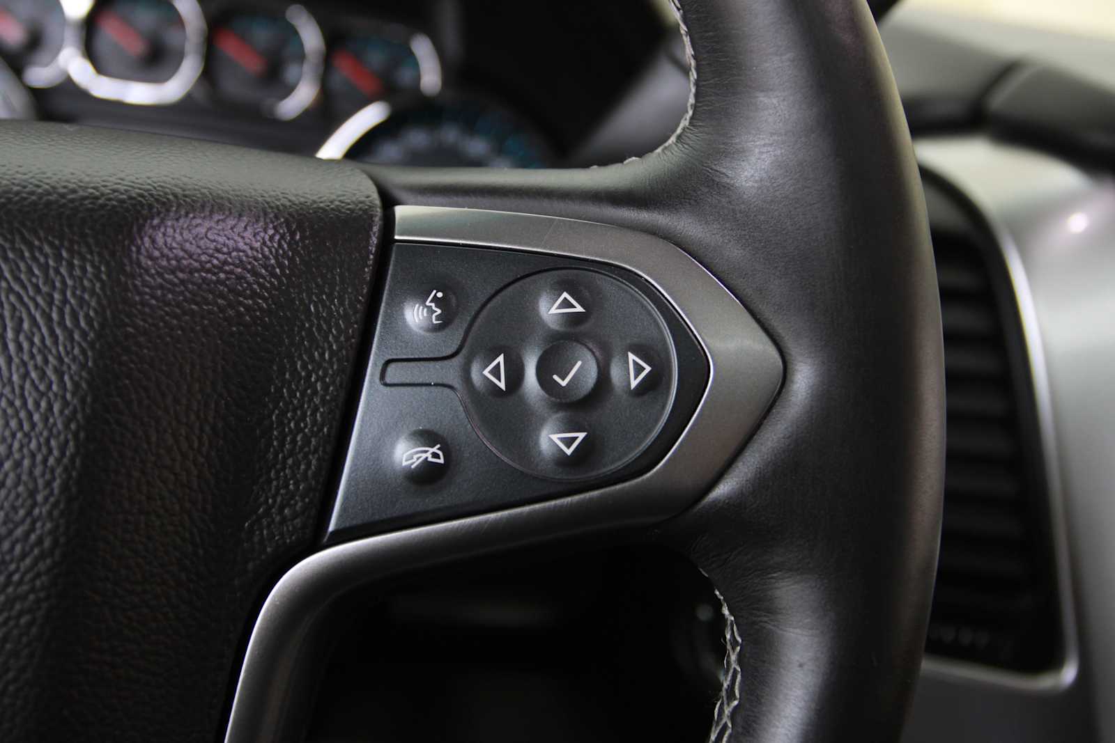 used 2017 Chevrolet Suburban car, priced at $27,097