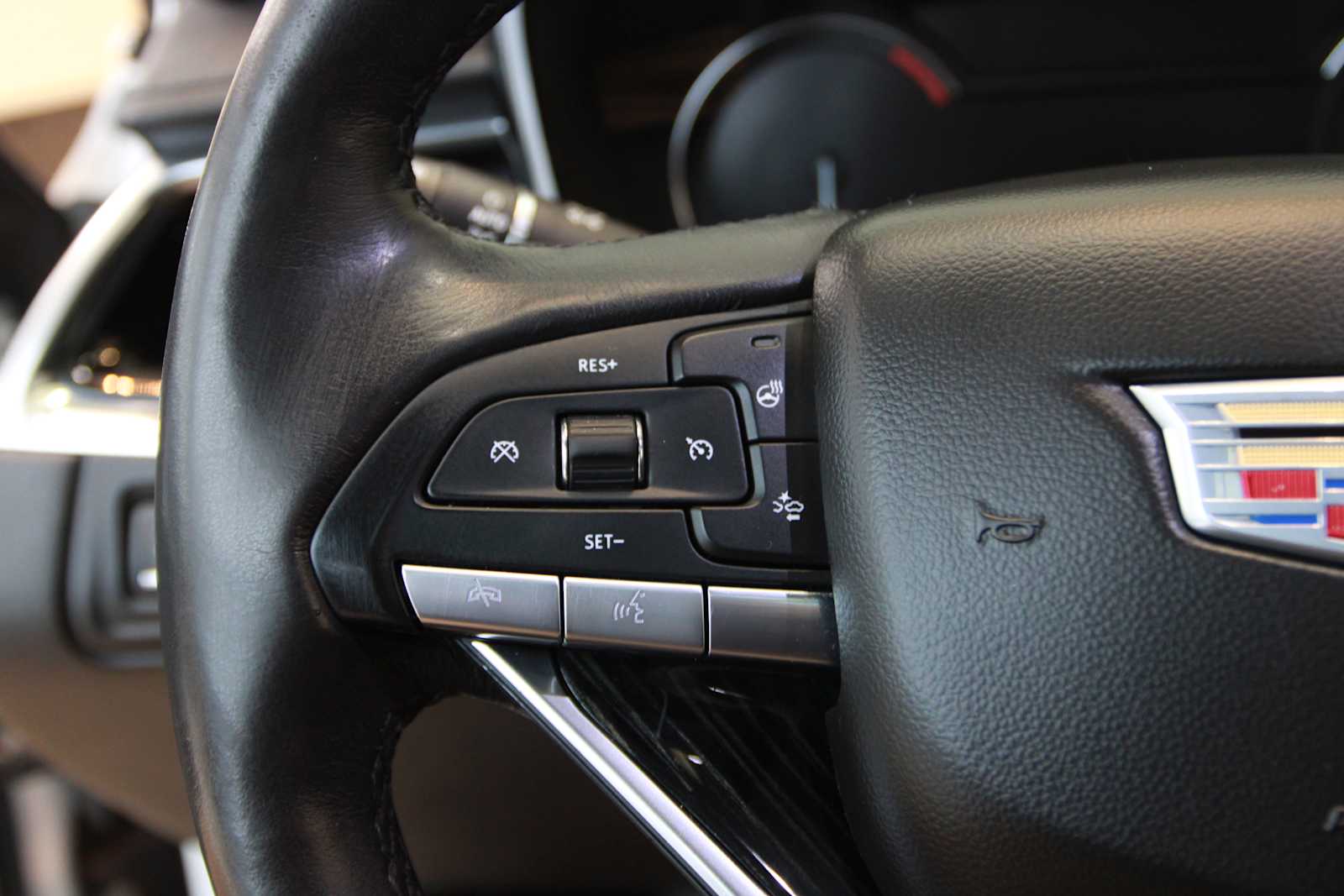 used 2020 Cadillac XT6 car, priced at $22,297