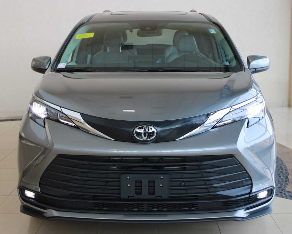 Used 2026 Toyota Sienna XLE Van Passenger Van
