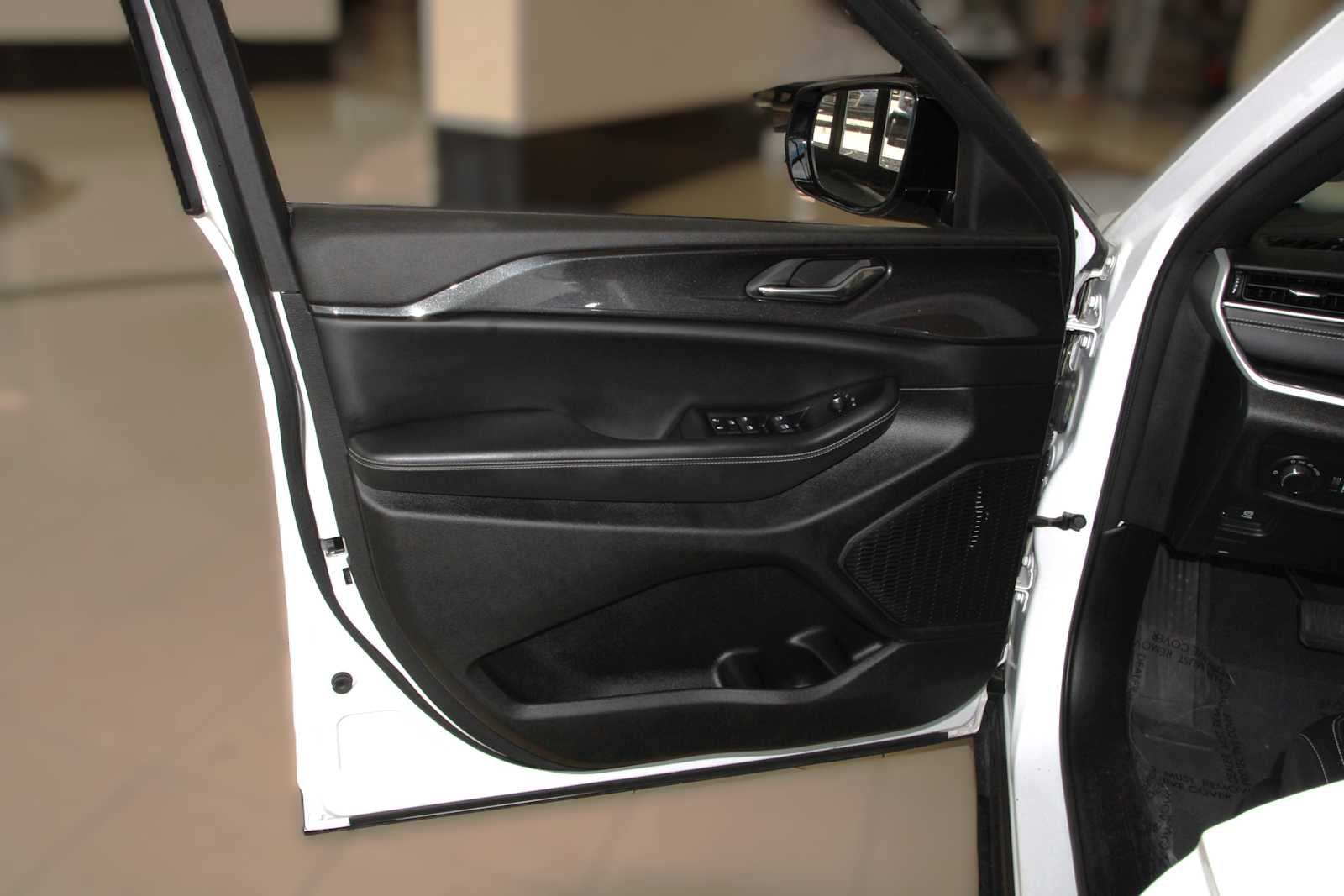 used 2023 Jeep Grand Cherokee car, priced at $30,497