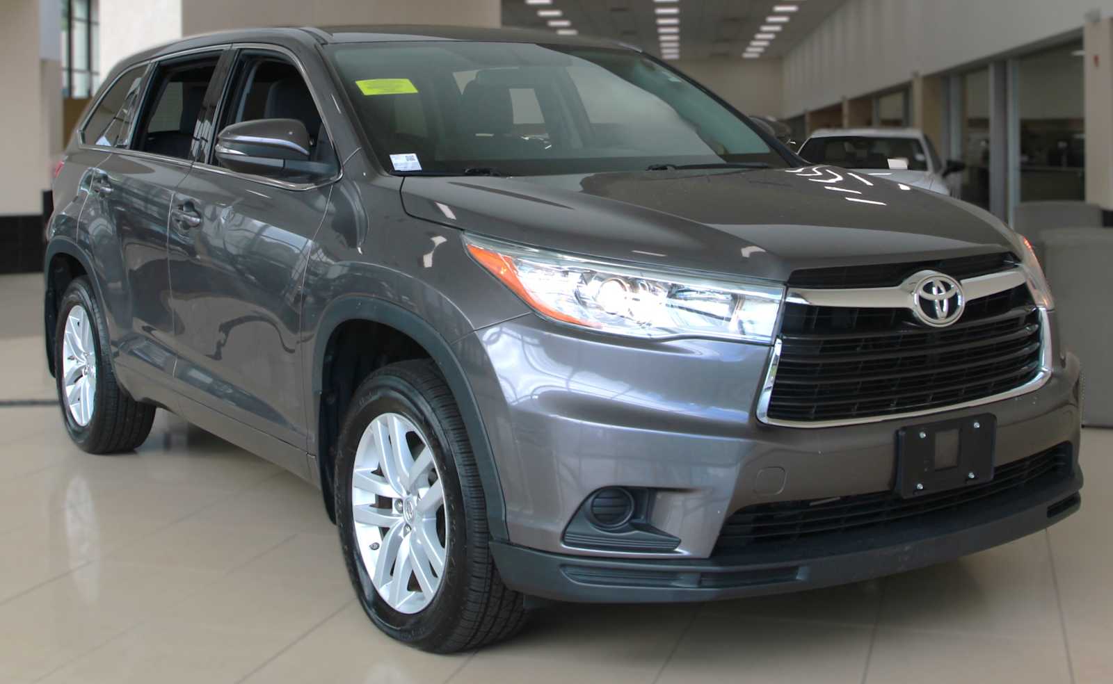 used 2015 Toyota Highlander car, priced at $18,497