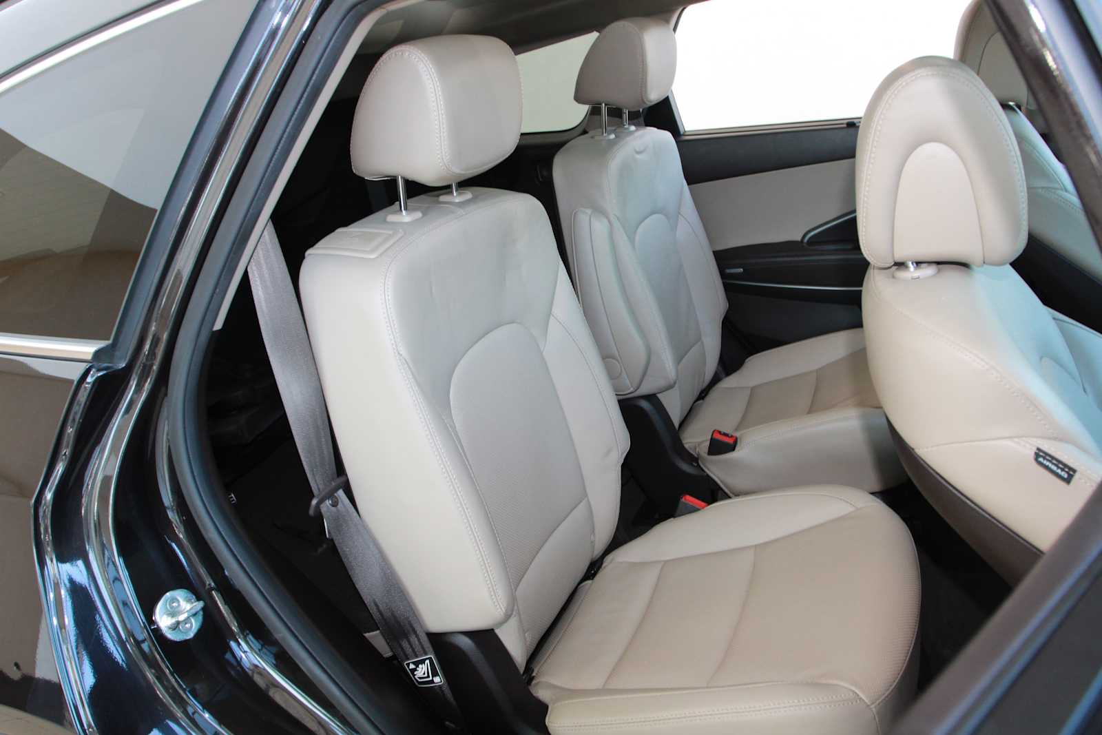 used 2017 Hyundai Santa Fe car, priced at $15,797