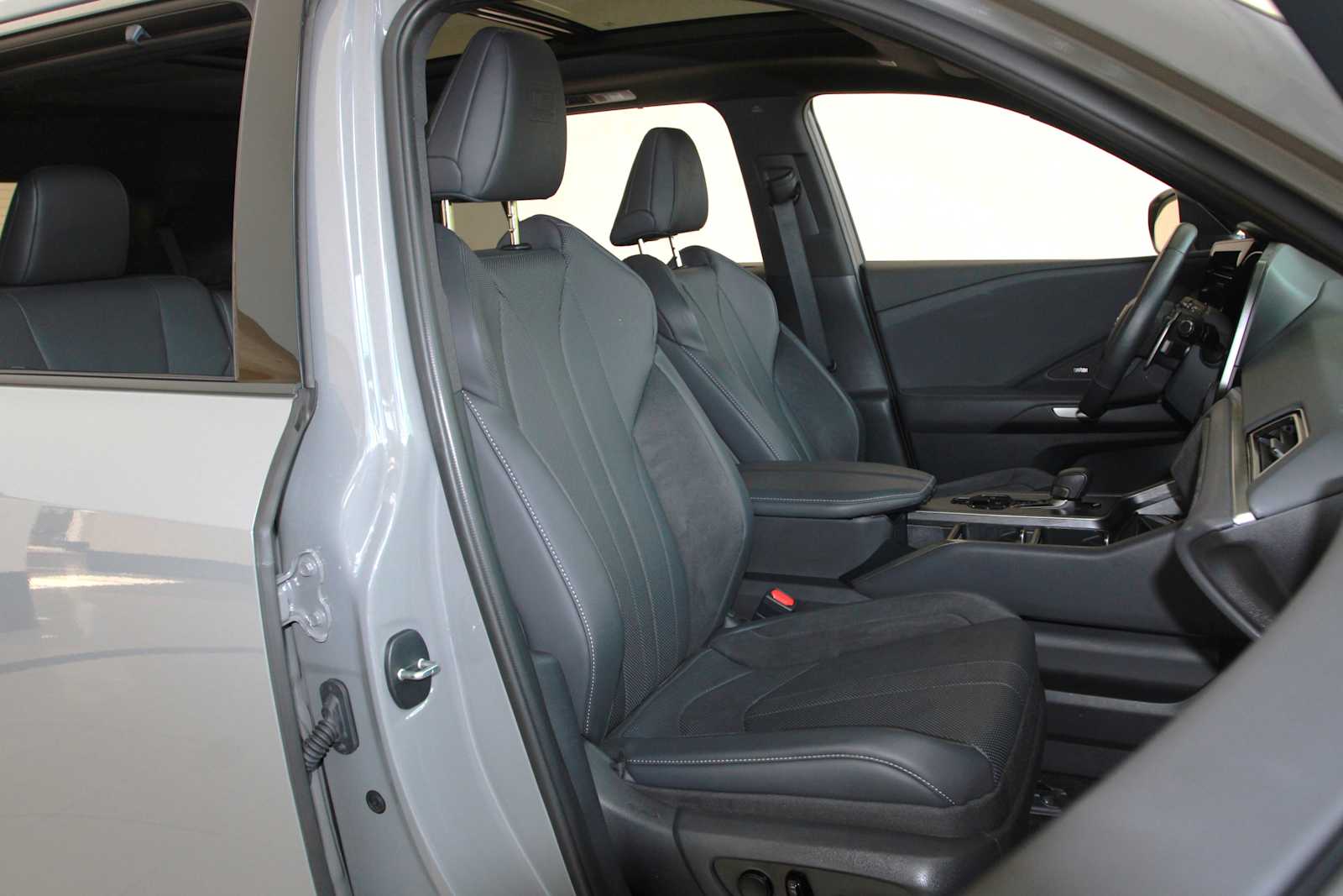 used 2025 Lexus TX 500h car, priced at $76,497