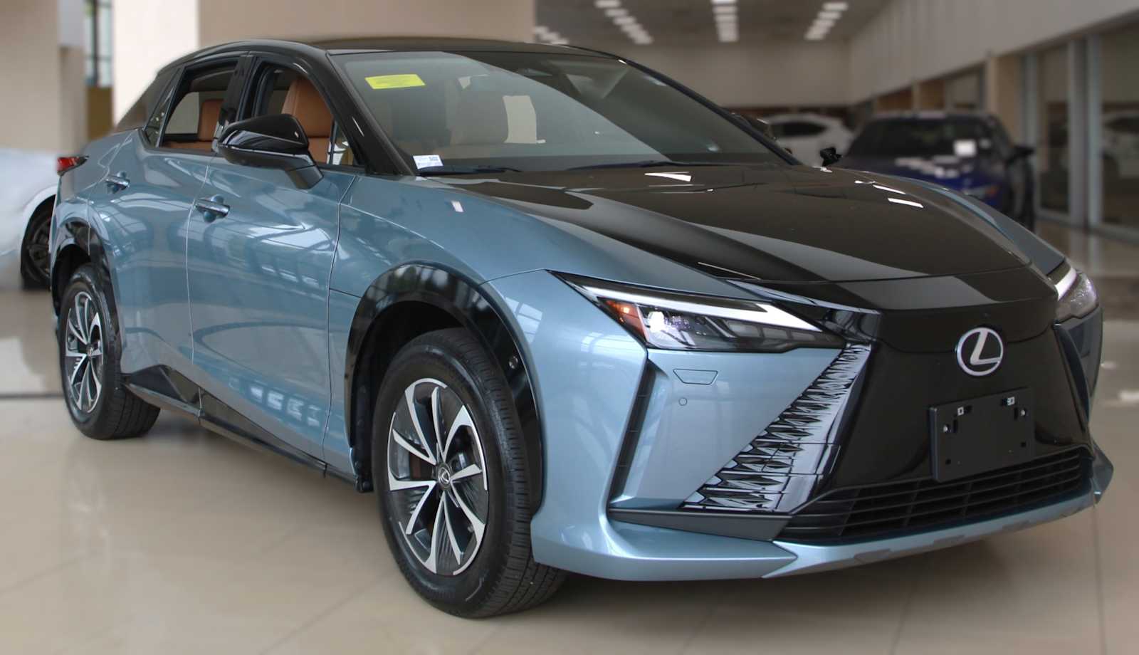 2024 Lexus RZ 450e 450e Premium AWD w/ 18" Wheel's photo
