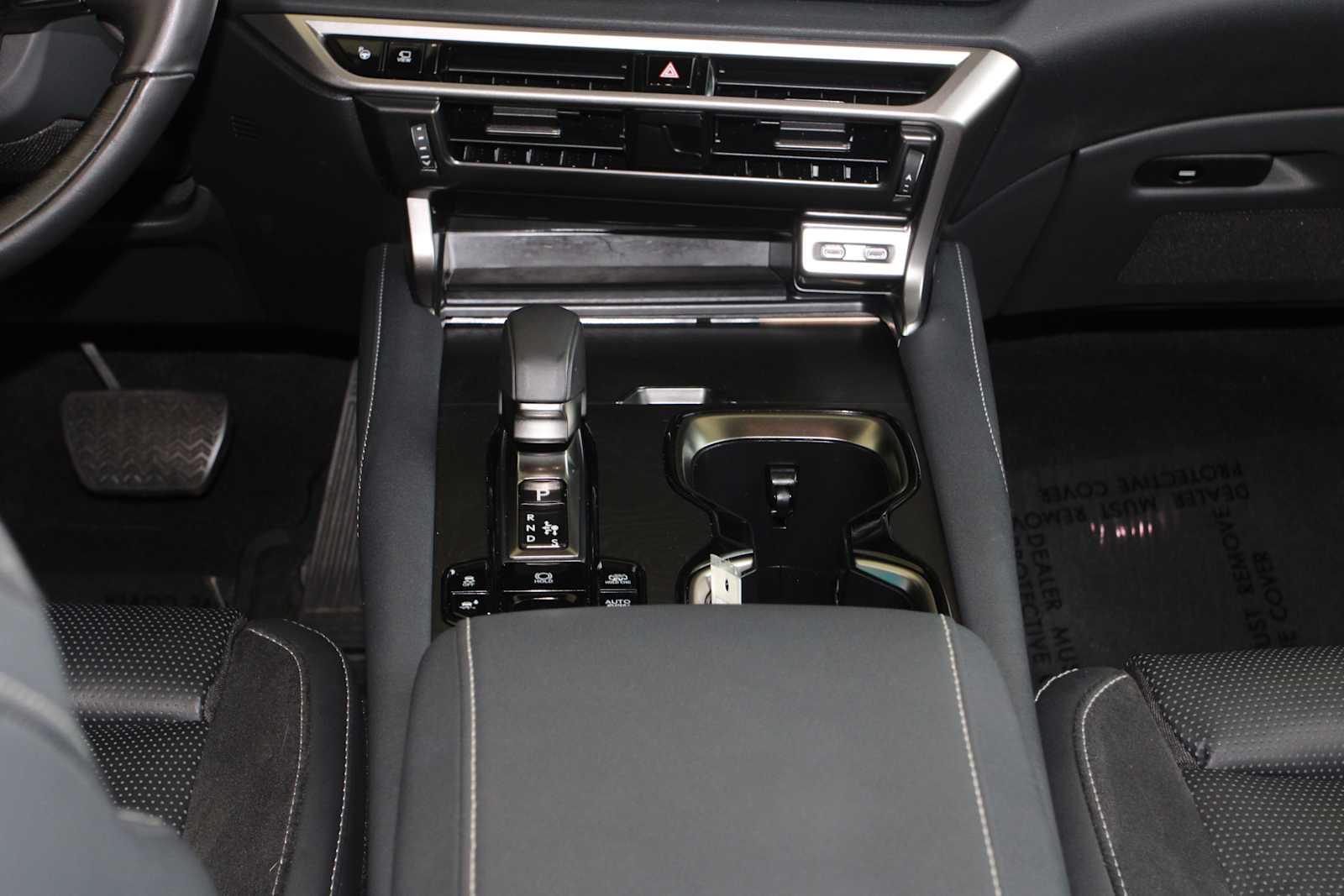 2025 Lexus RX PHEV 450h+ - Photo 34
