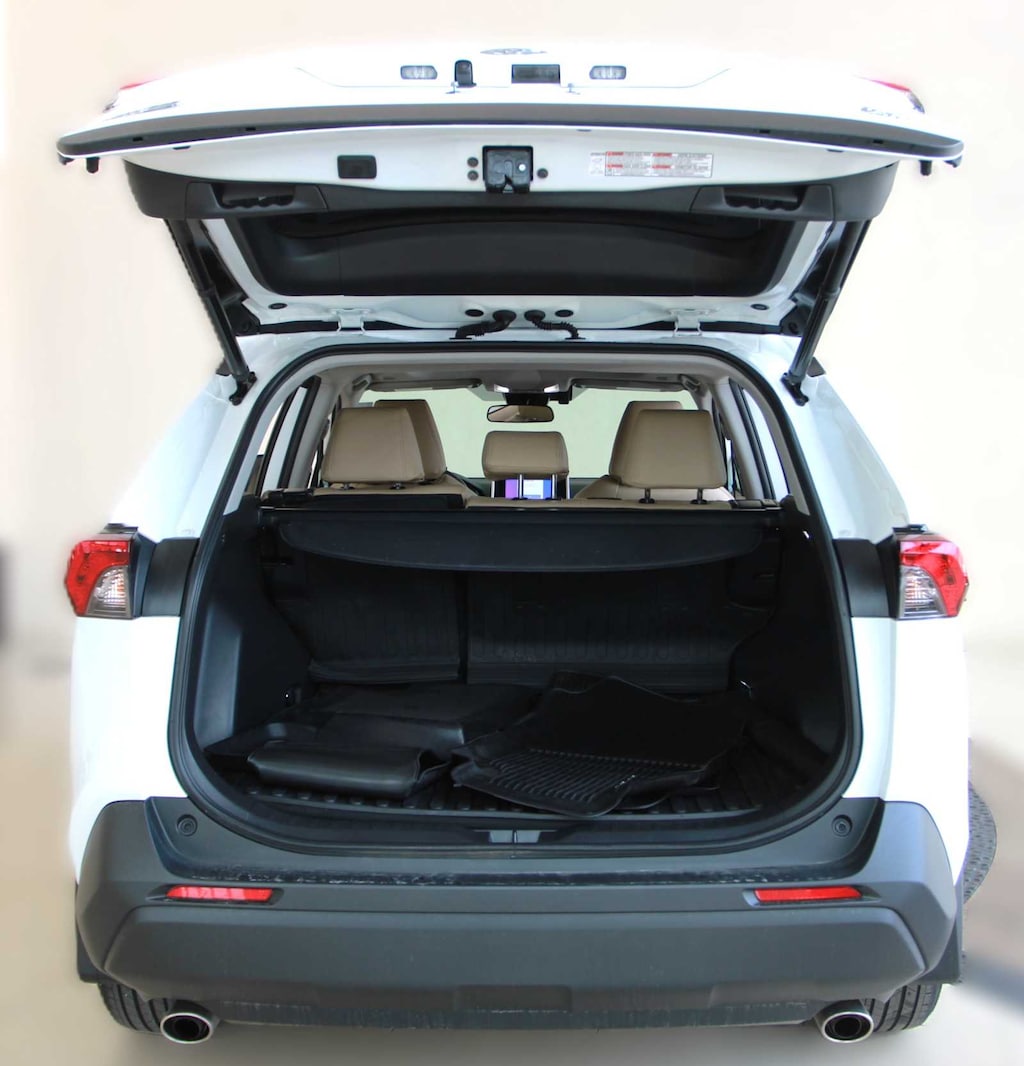 Used 2023 Toyota RAV4 XLE SUV