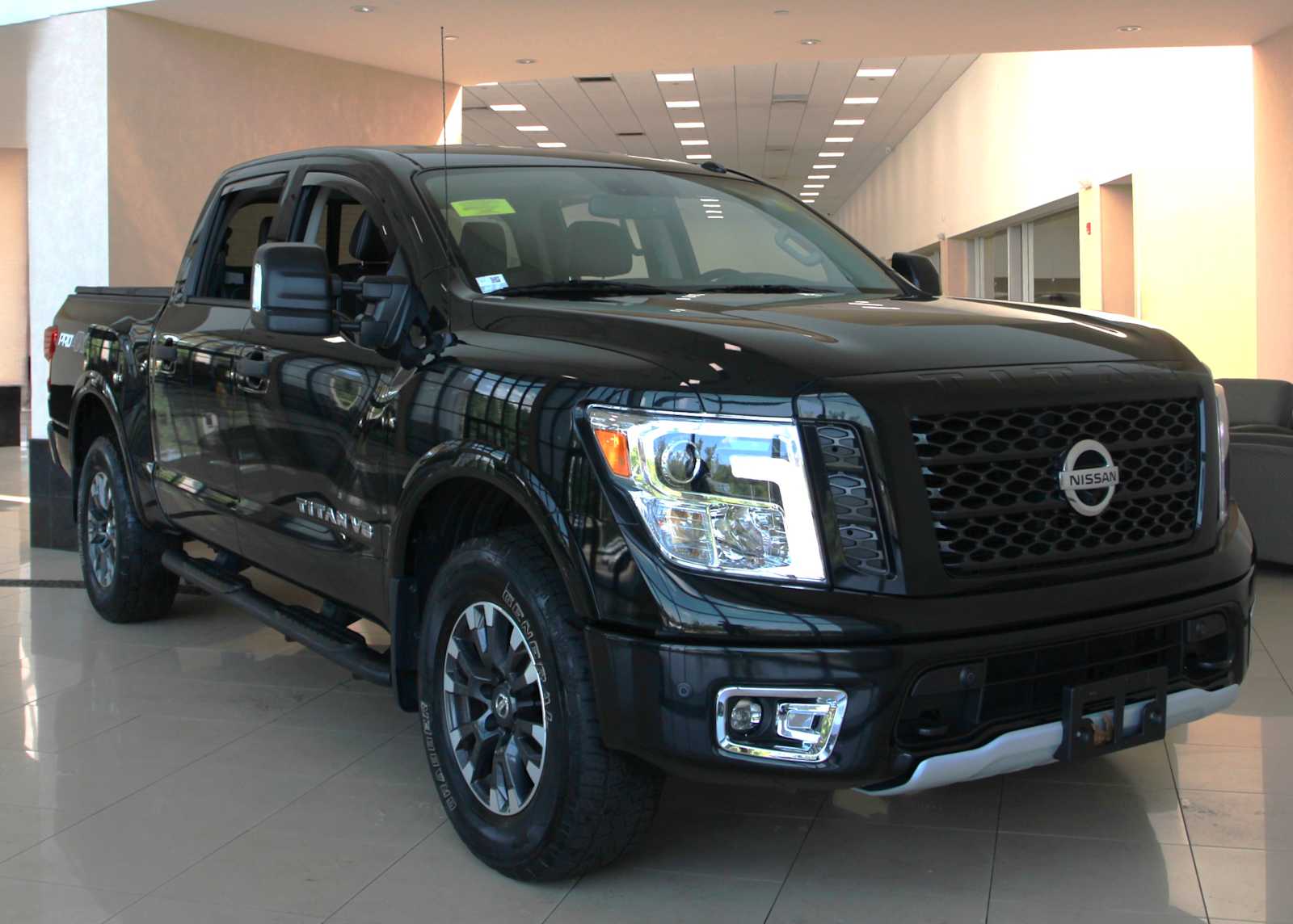 Gray (Magnetic Black) 2018 Nissan Titan Pickup Truck Four-Wheel Drive Automatic