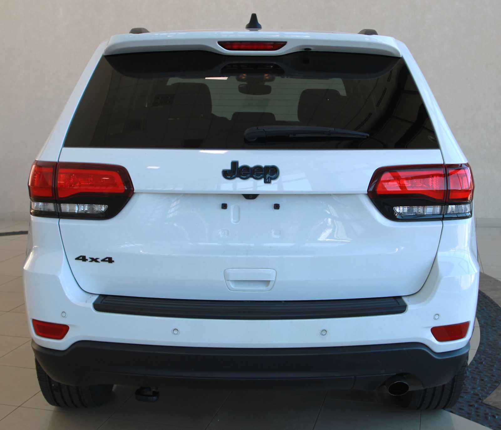 used 2019 Jeep Grand Cherokee car, priced at $19,997