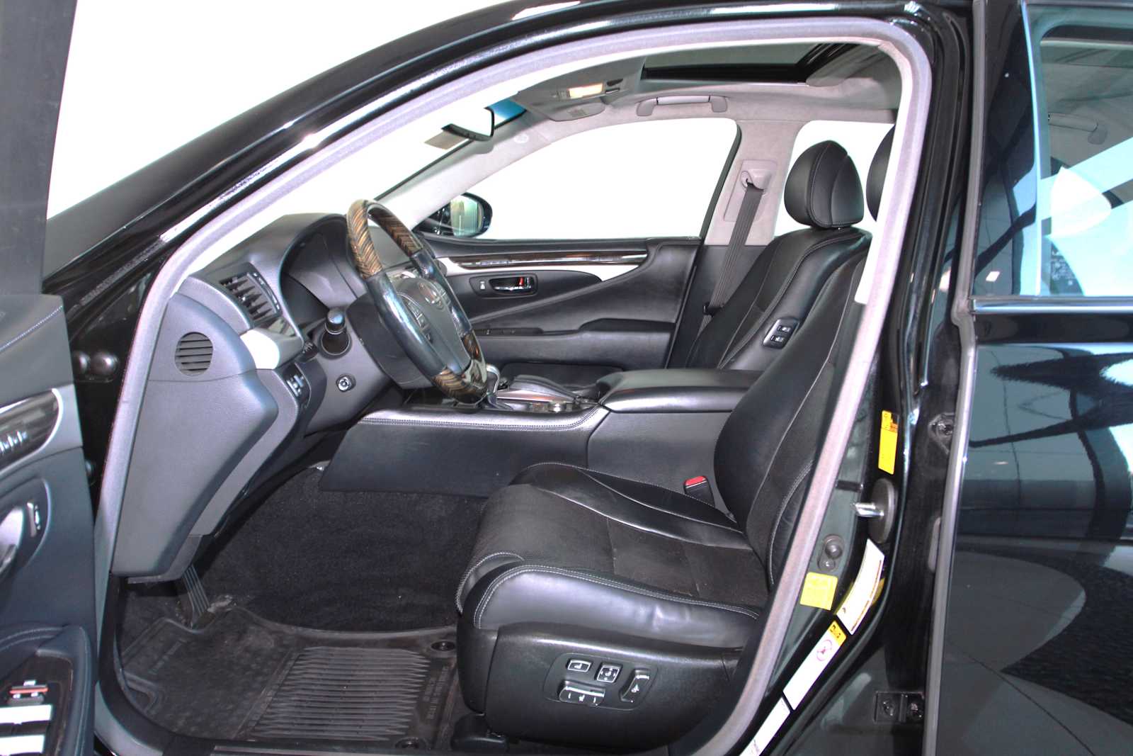 used 2013 Lexus LS 460 car, priced at $20,997