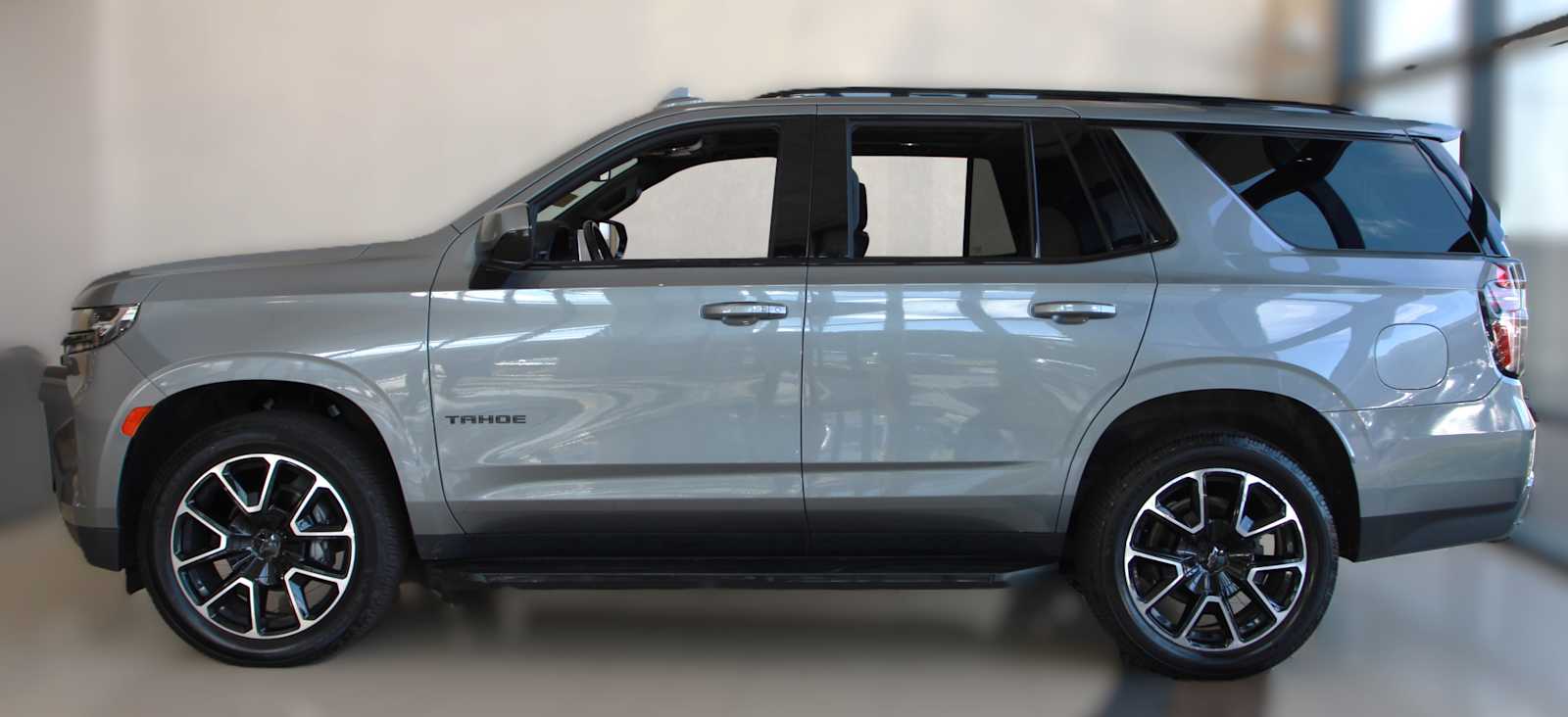 used 2021 Chevrolet Tahoe car, priced at $48,997