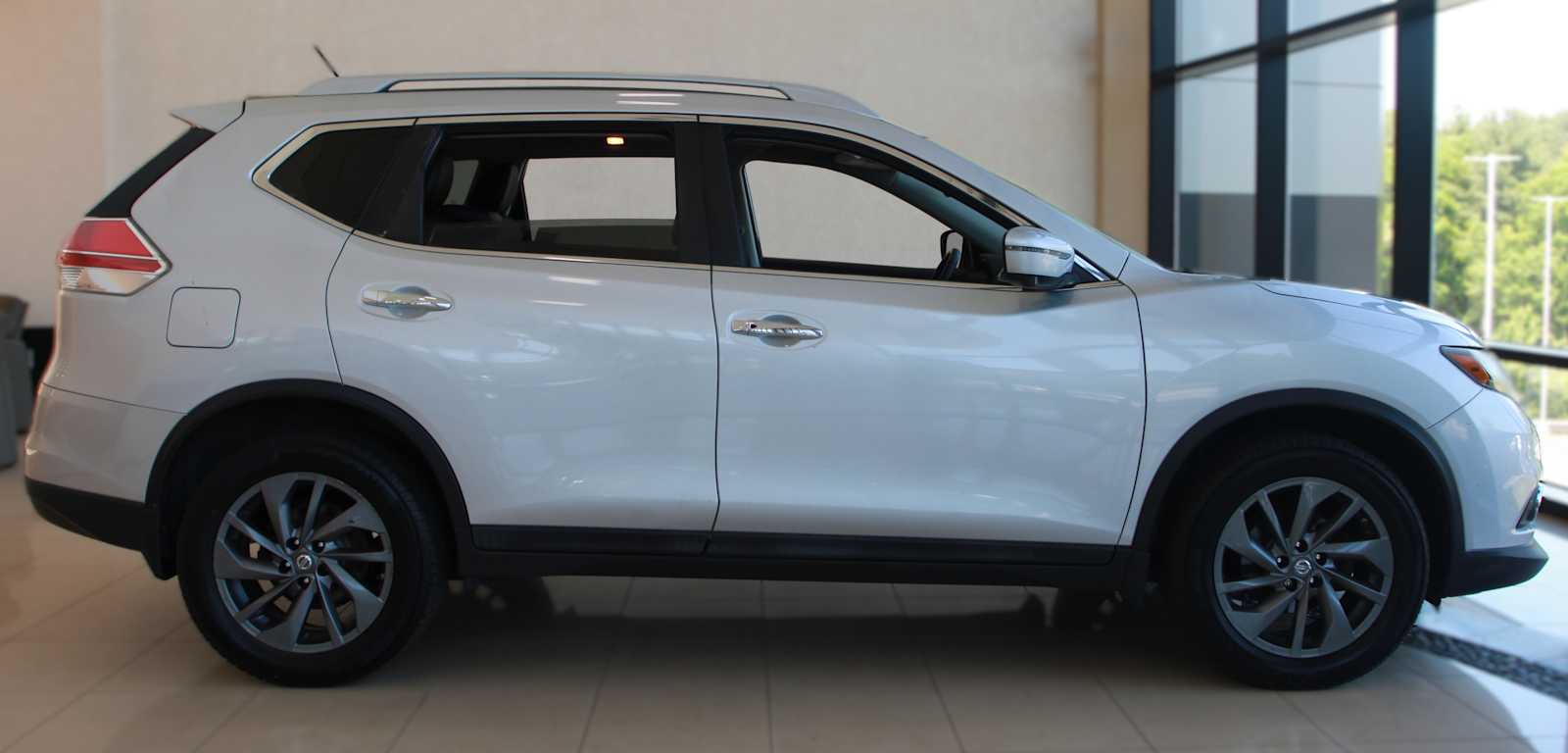 used 2016 Nissan Rogue car, priced at $10,797