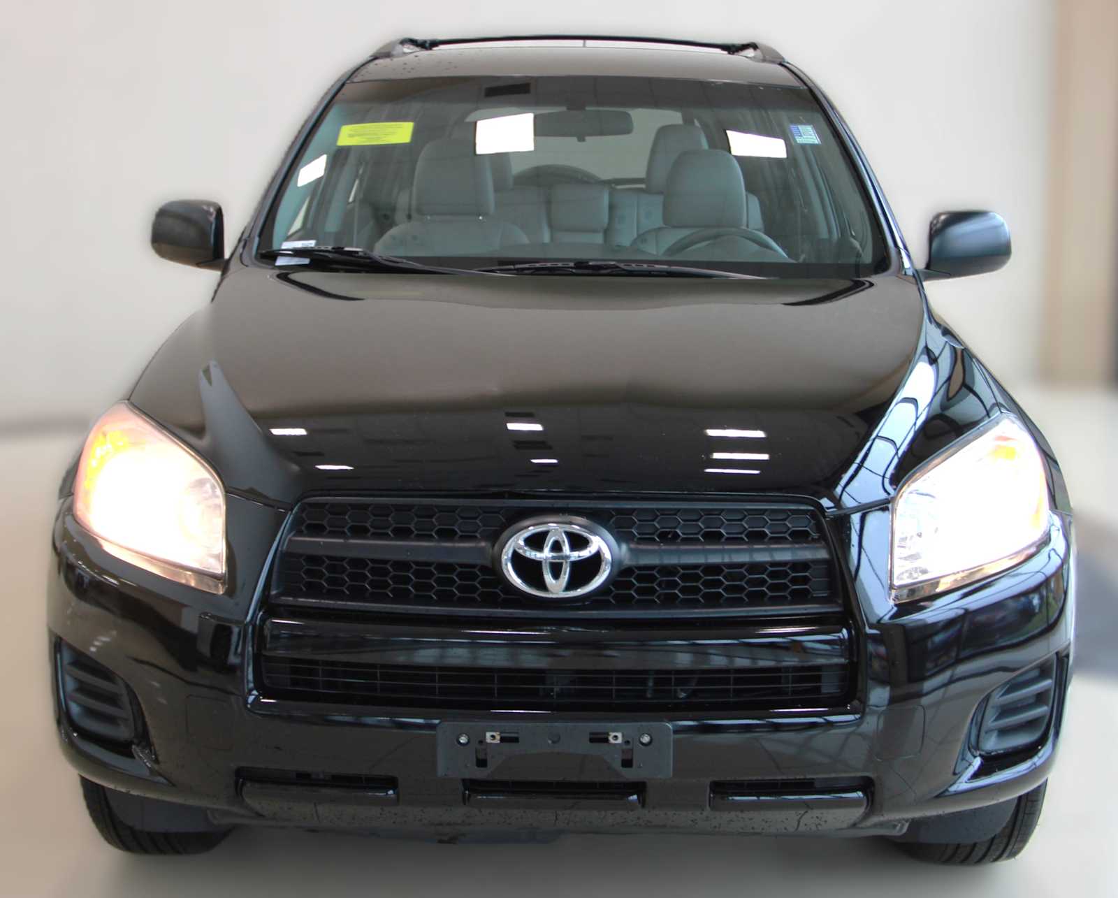 2012 Toyota RAV4 photo 2