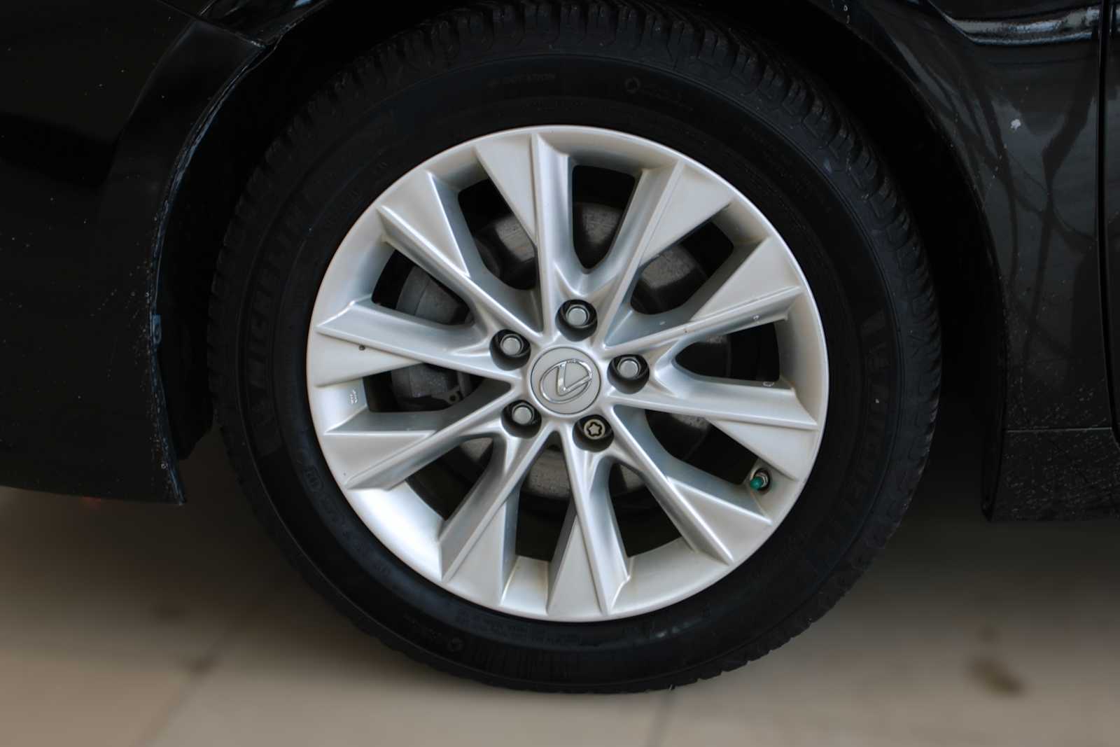 used 2014 Lexus ES 300h car, priced at $15,997