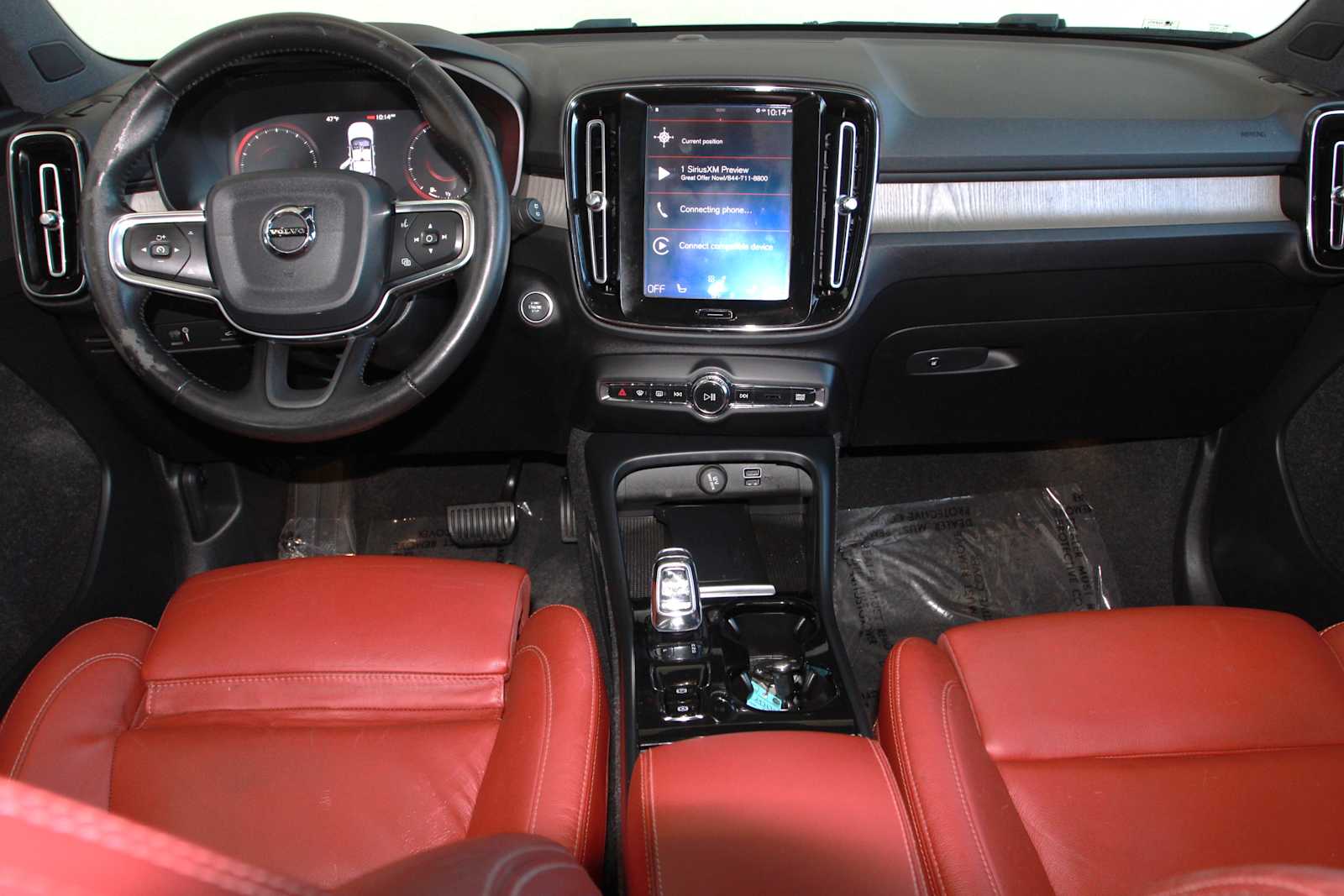 used 2019 Volvo XC40 car, priced at $17,697