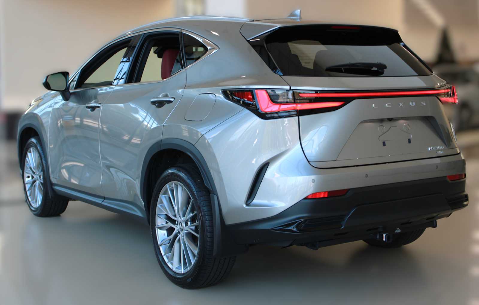 2024 Lexus NX 350 Luxury photo 3