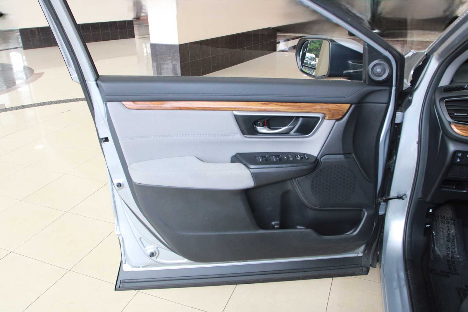 used 2018 Honda CR-V car, priced at $20,497