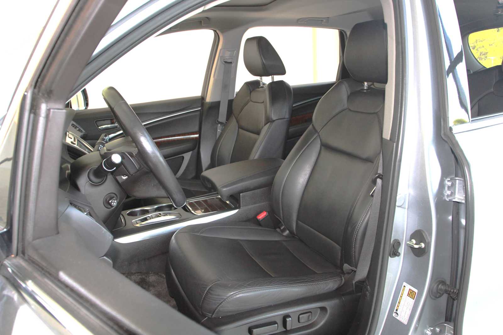 used 2017 Acura MDX car, priced at $18,497
