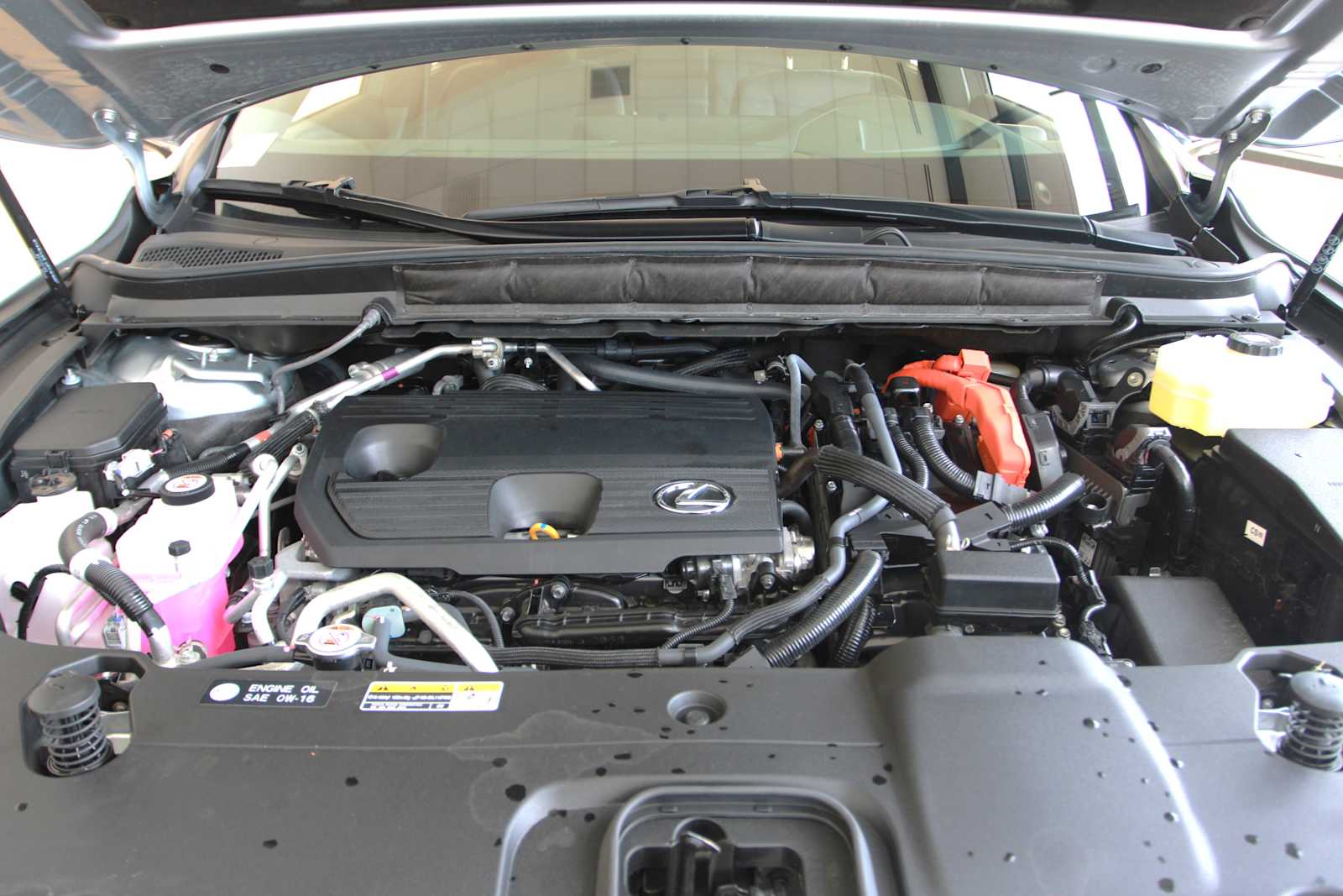 2025 Lexus RX PHEV 450h+ - Photo 10