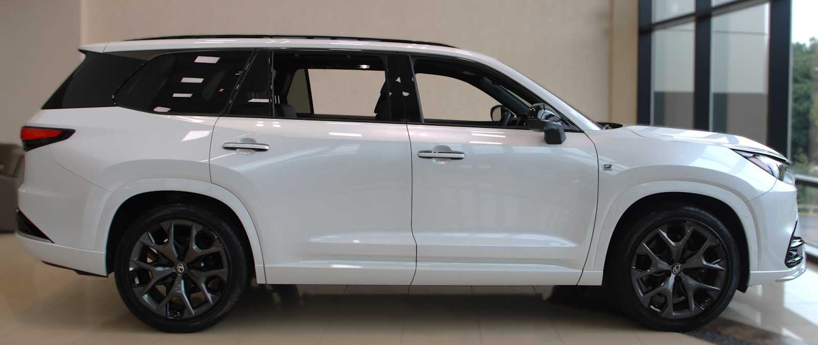 2026 Lexus TX Hybrid F Sport Premium - Photo 13