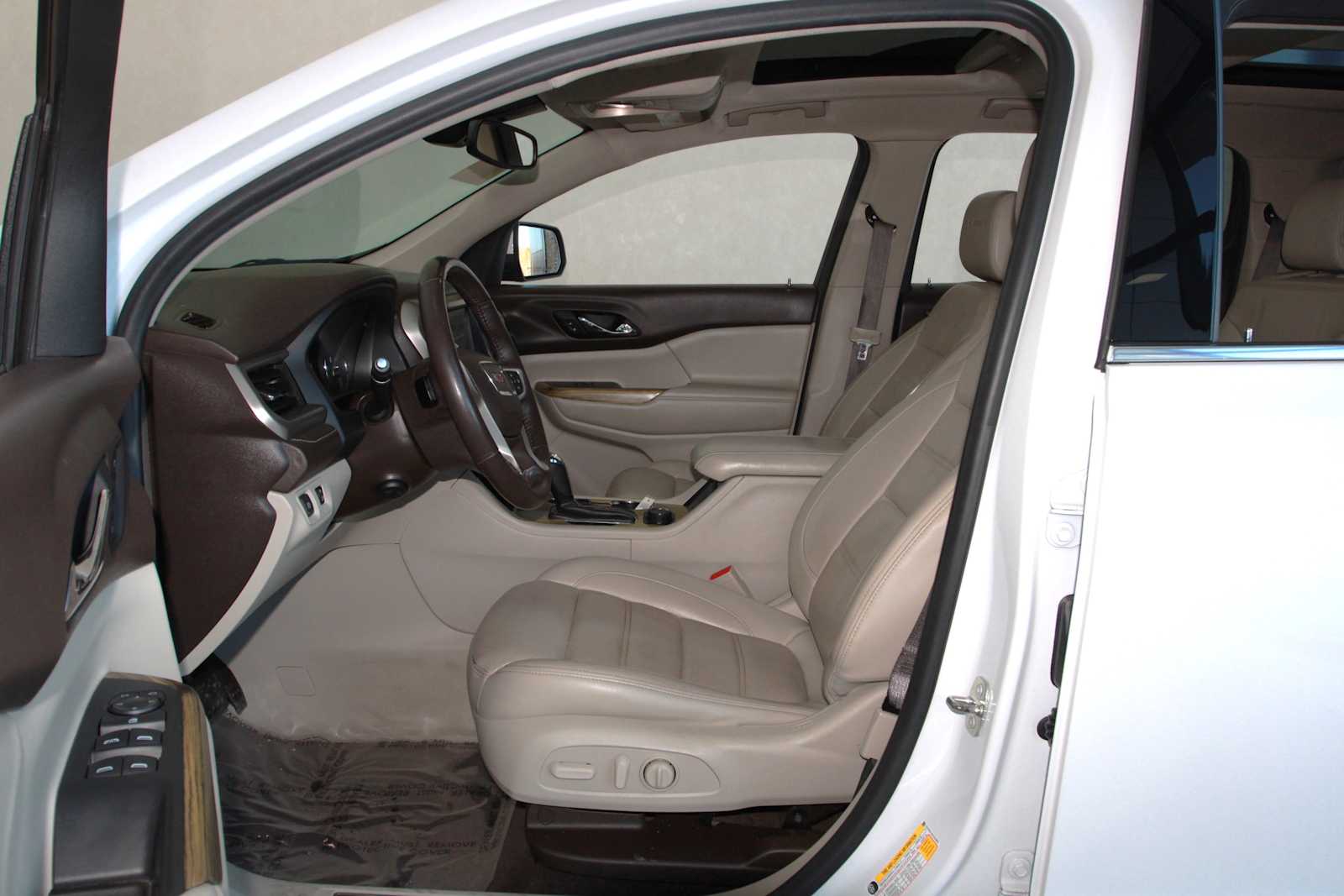 used 2018 GMC Acadia car, priced at $19,897