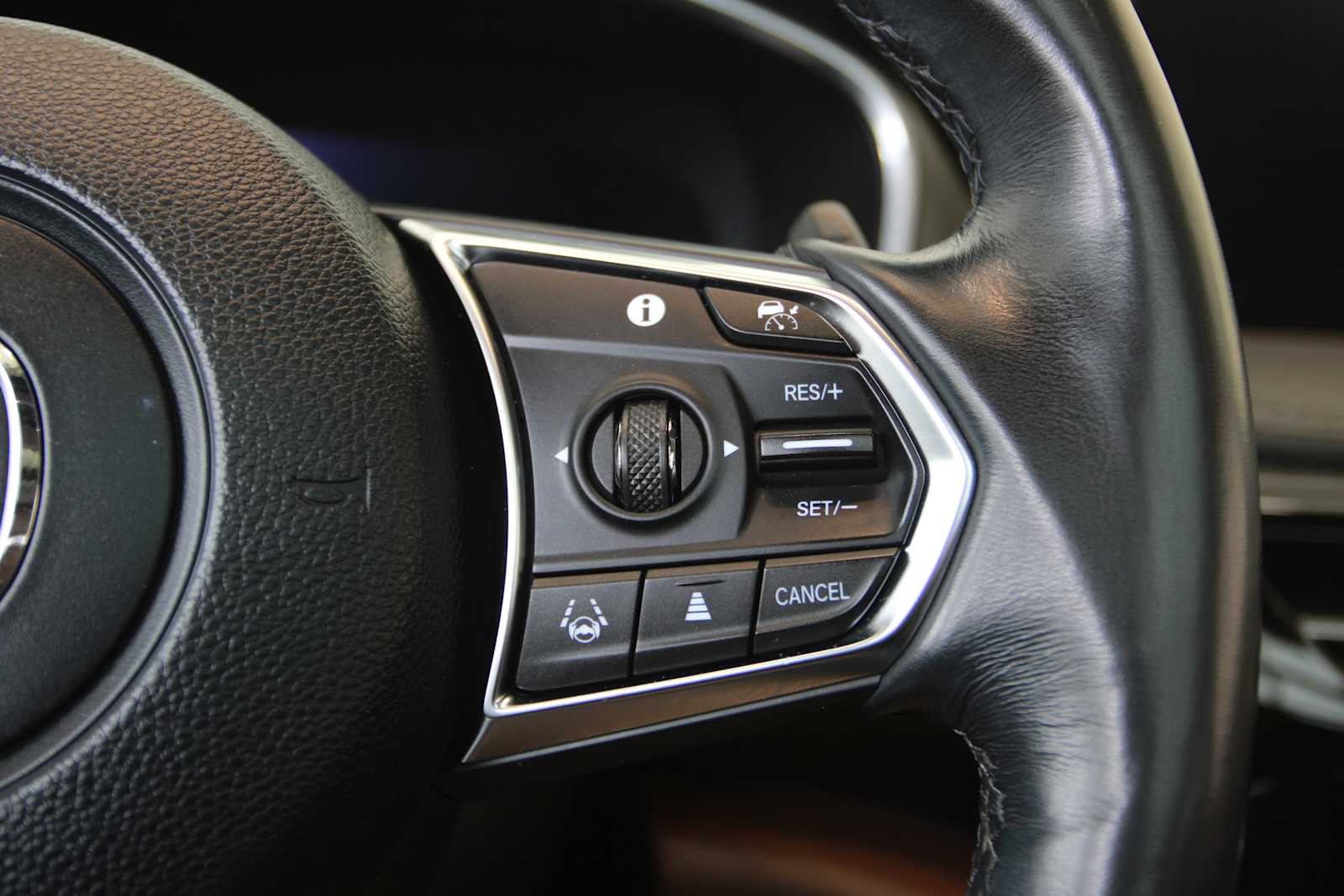 used 2023 Acura MDX car, priced at $39,497