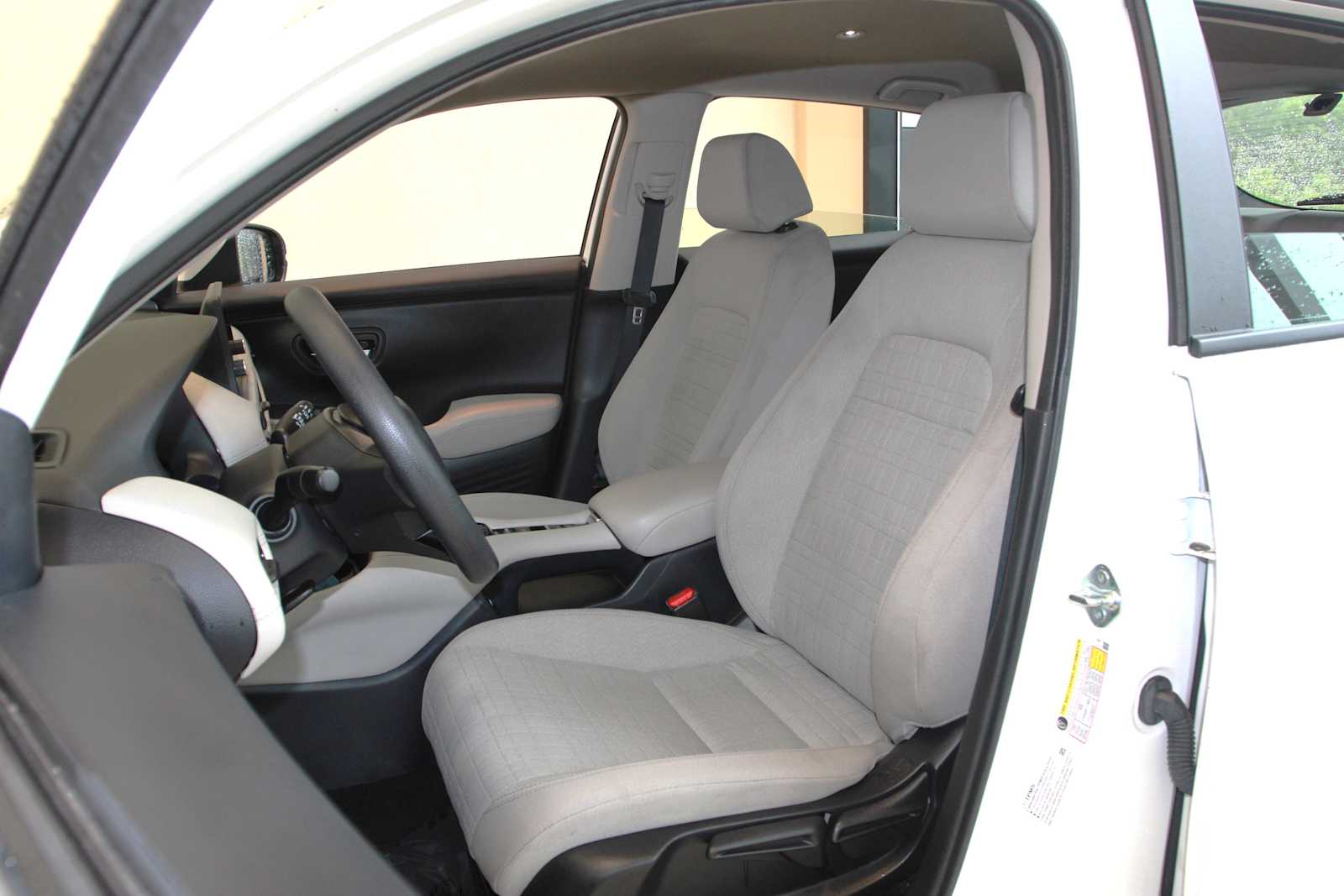 2023 Honda HR-V LX - Photo 7