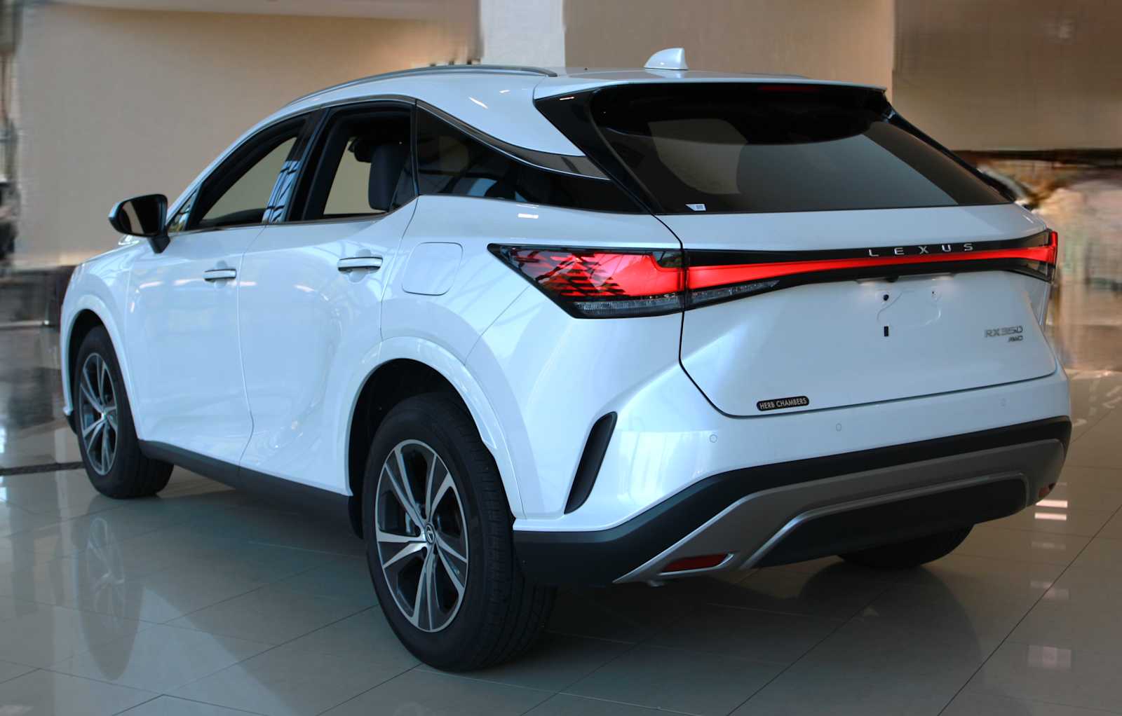 2023 Lexus RX 350 Premium photo 3
