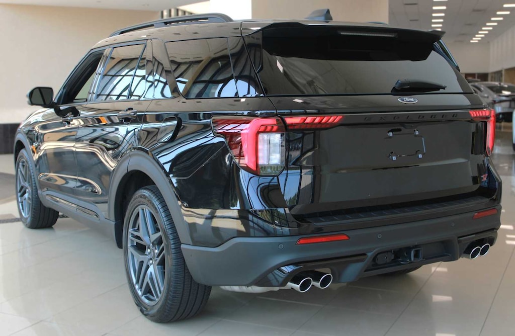 Used 2025 Ford Explorer ST SUV