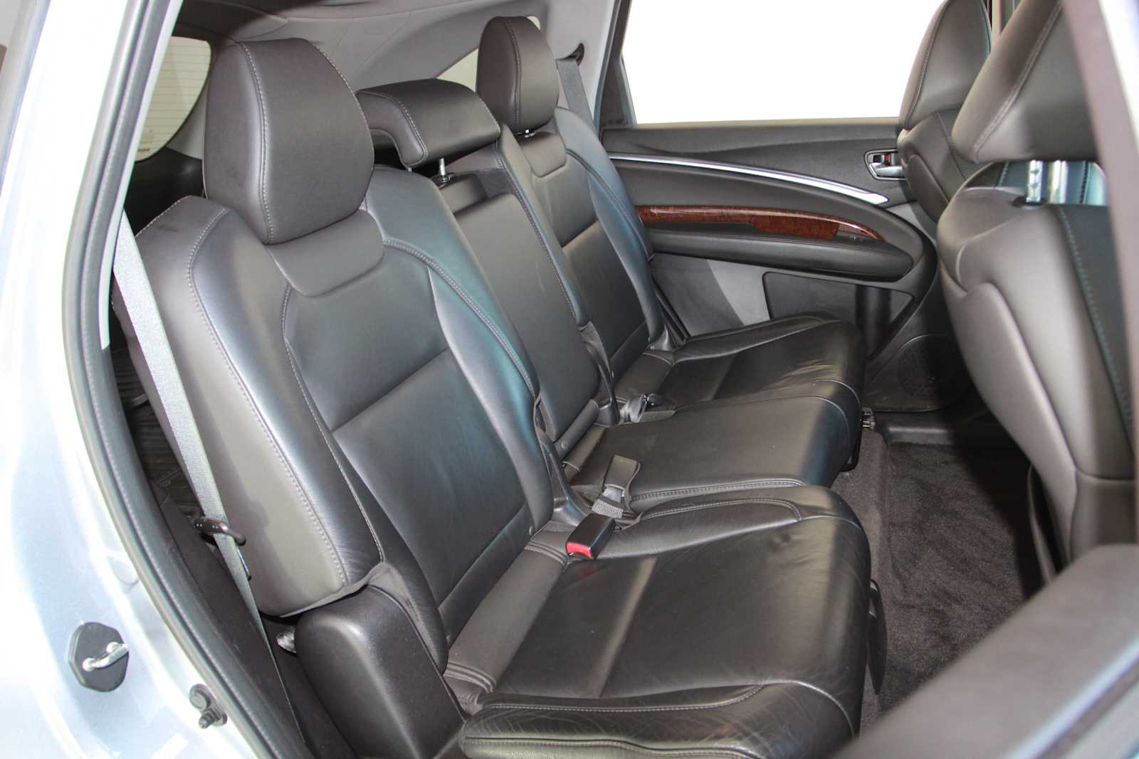 used 2017 Acura MDX car, priced at $19,497