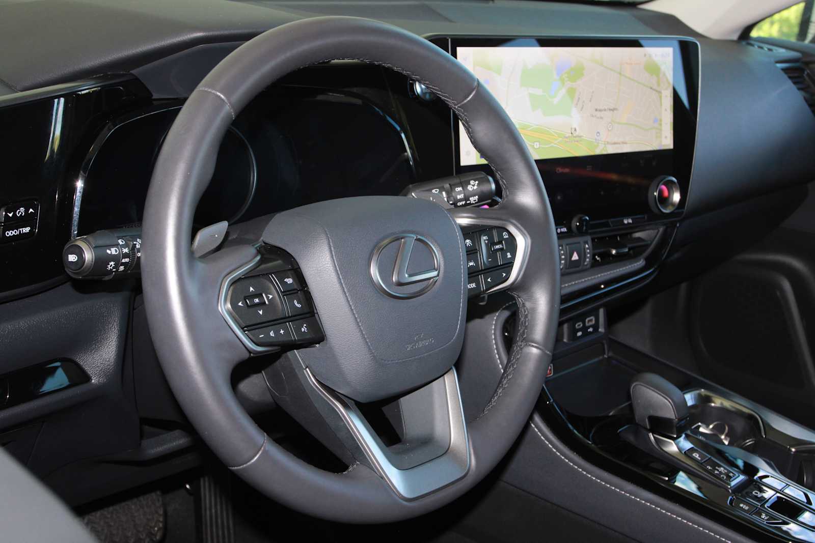 2025 Lexus NX 350 - Photo 33