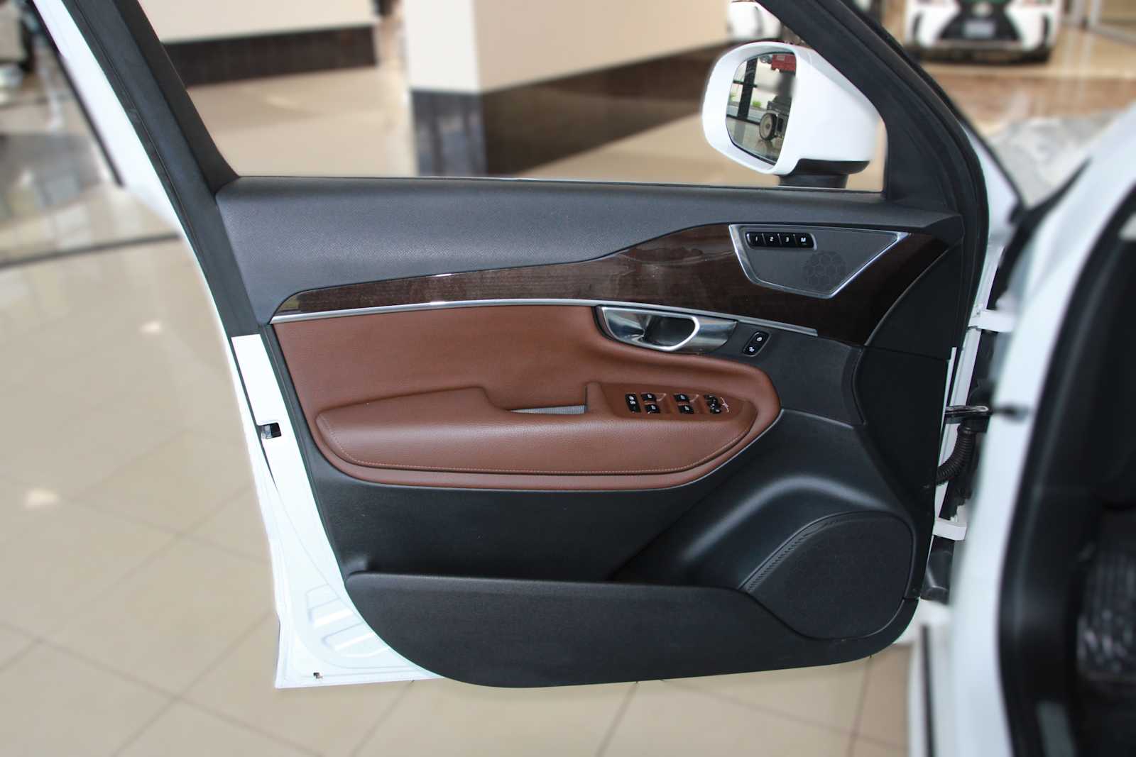 used 2019 Volvo XC90 car, priced at $17,497