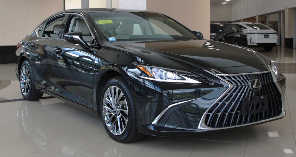 Used 2025 Lexus ES 300h Luxury Sedan
