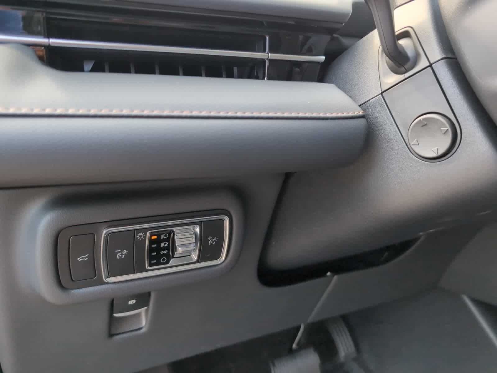 used 2026 Lincoln Nautilus car, priced at $57,410