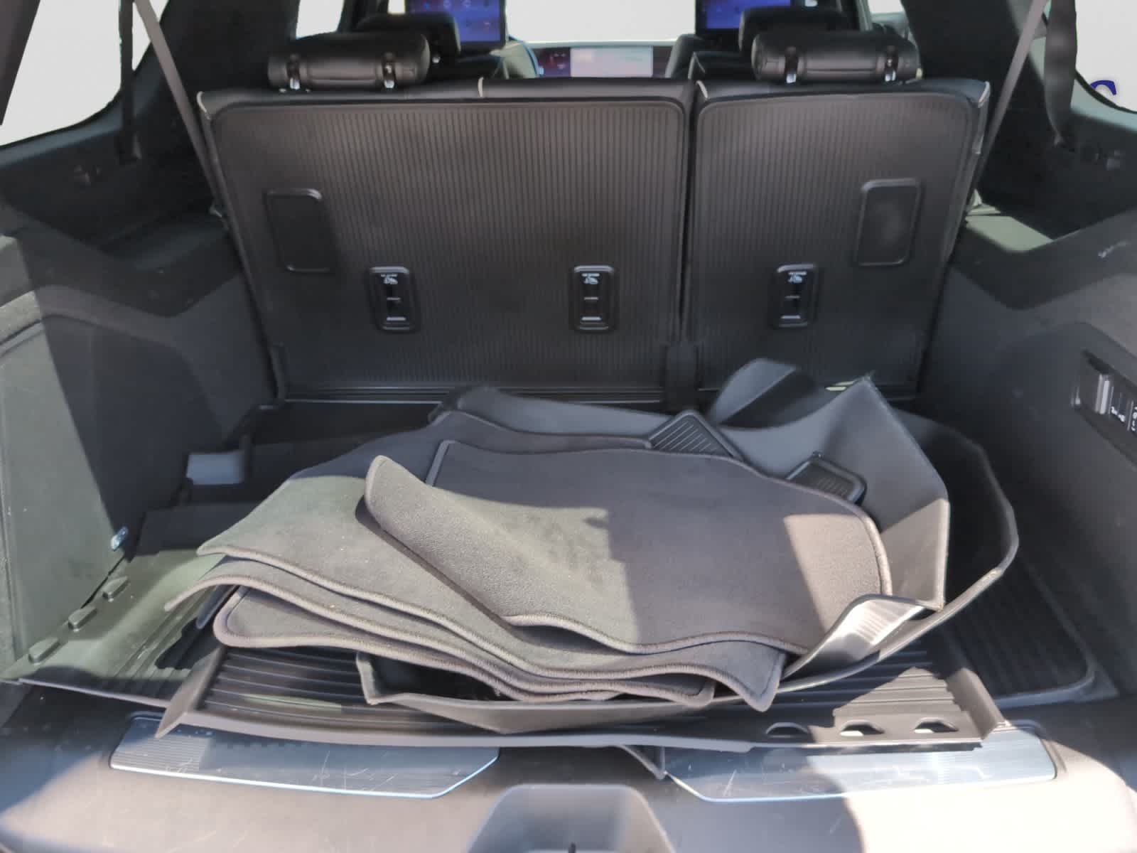used 2025 Cadillac Escalade ESV car, priced at $117,498