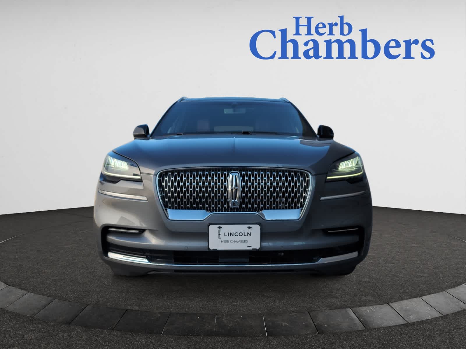 2023 Lincoln Aviator Reserve photo 2