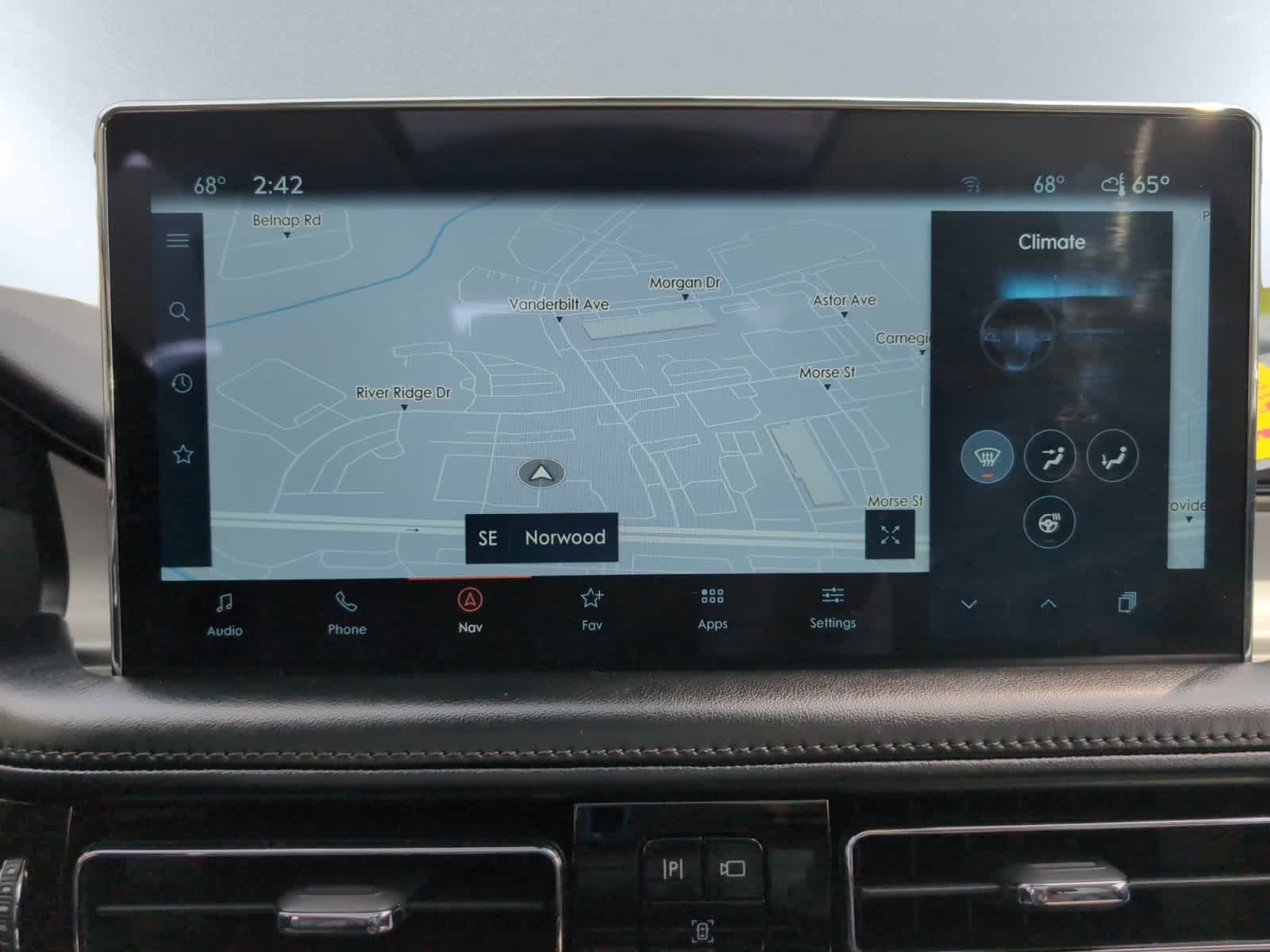 used 2022 Lincoln Nautilus car, priced at $31,898