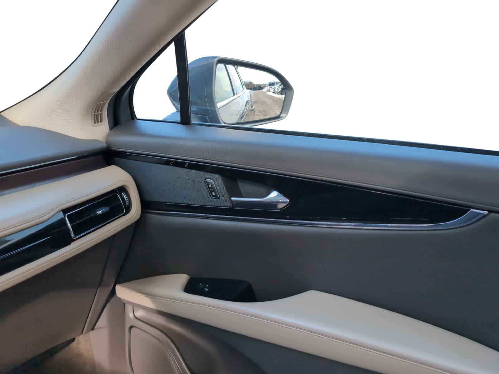used 2023 Lincoln Nautilus car, priced at $32,998