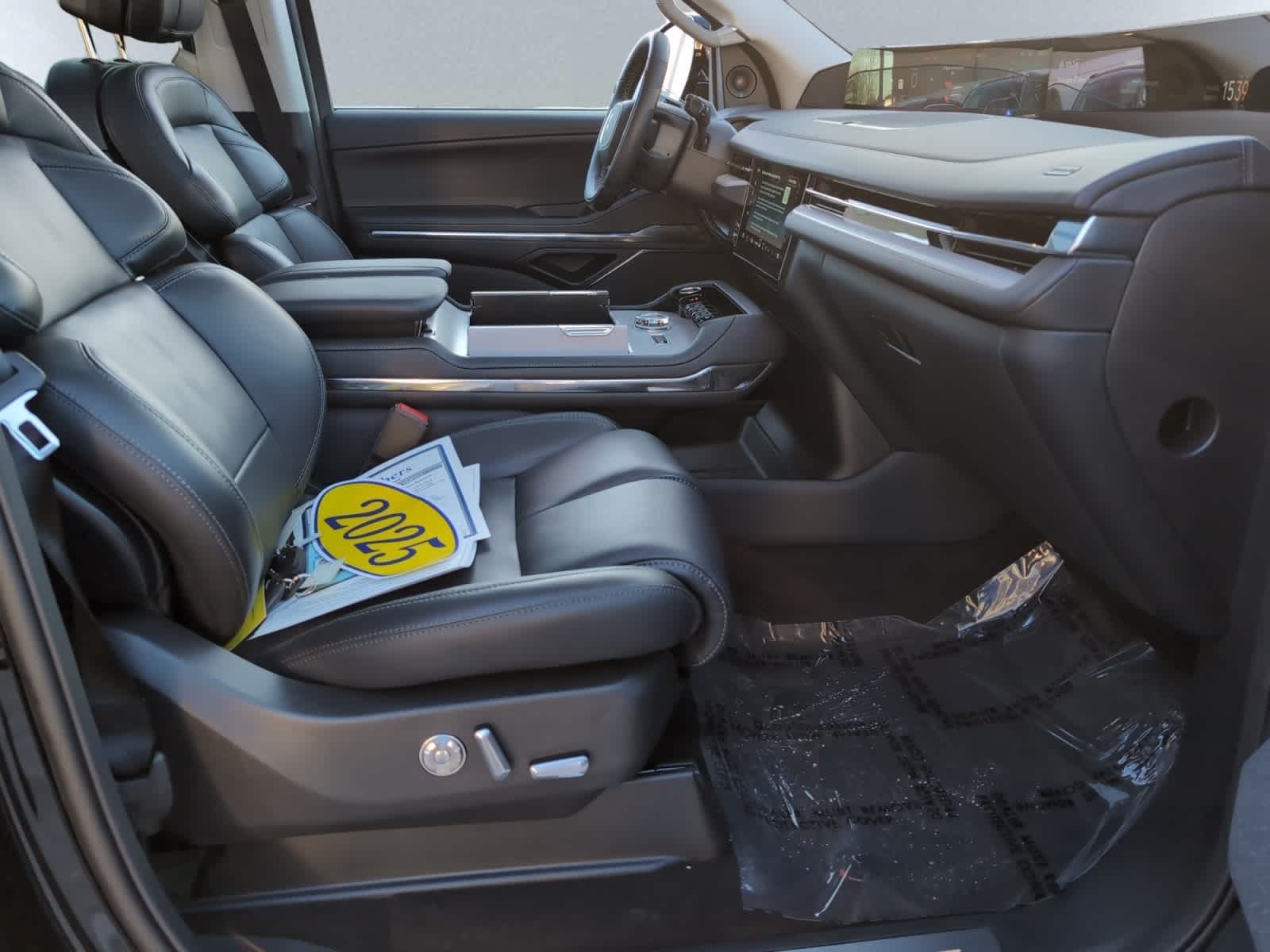 used 2025 Lincoln Navigator car, priced at $98,498