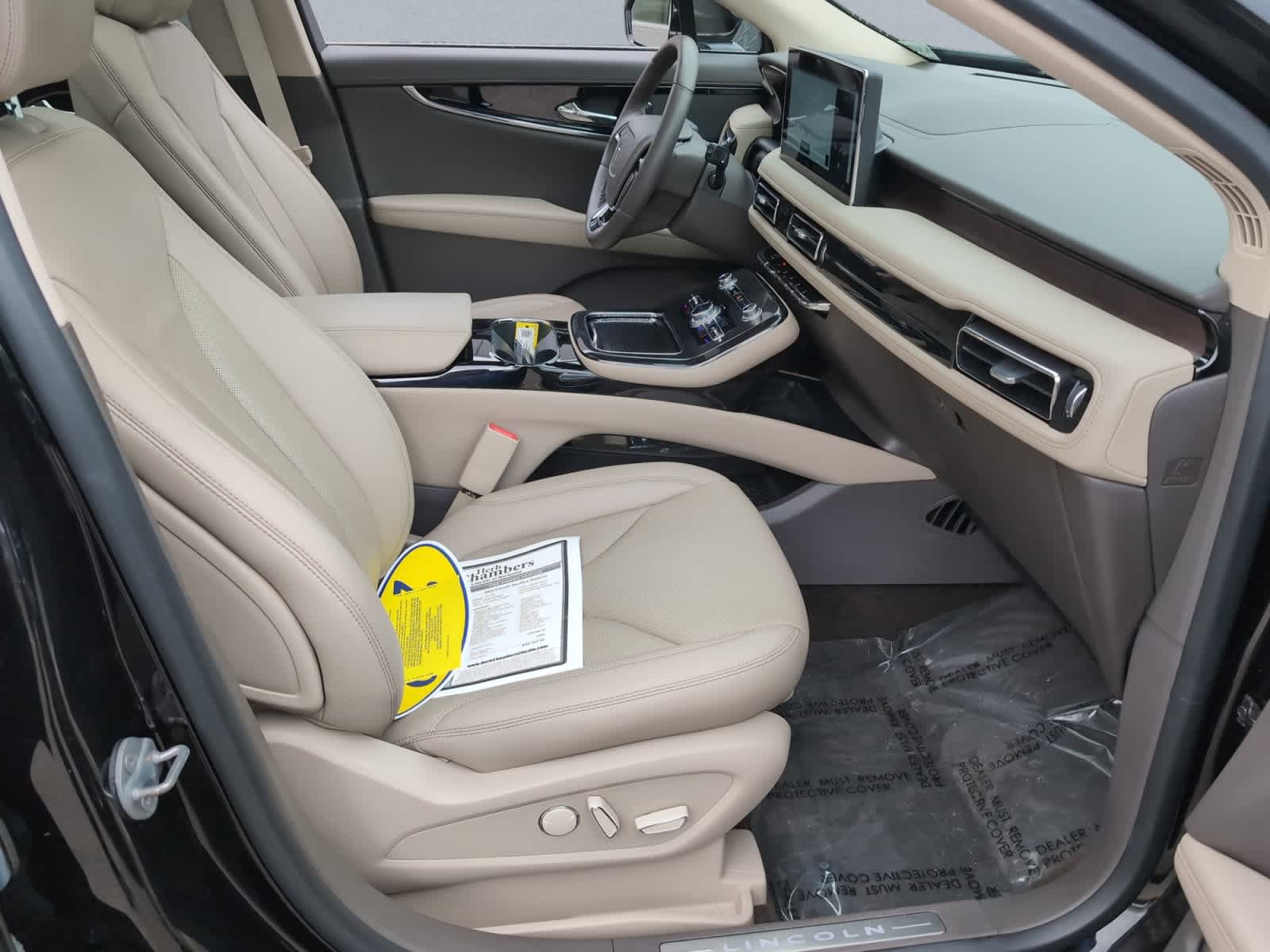 used 2022 Lincoln Nautilus car, priced at $34,698