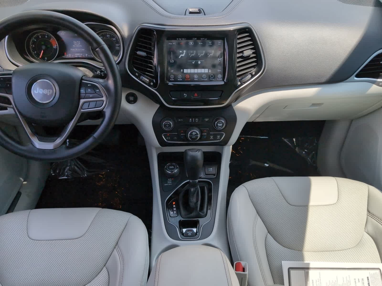 used 2020 Jeep Cherokee car, priced at $17,298
