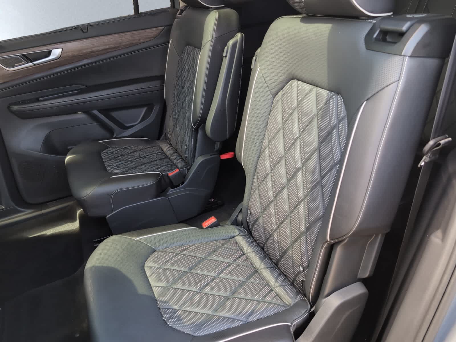 used 2025 Volkswagen Atlas car, priced at $44,398