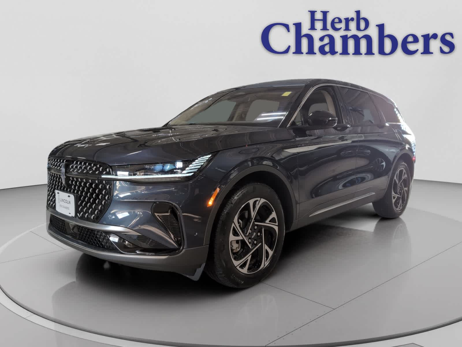 used 2024 Lincoln Nautilus car, priced at $50,998