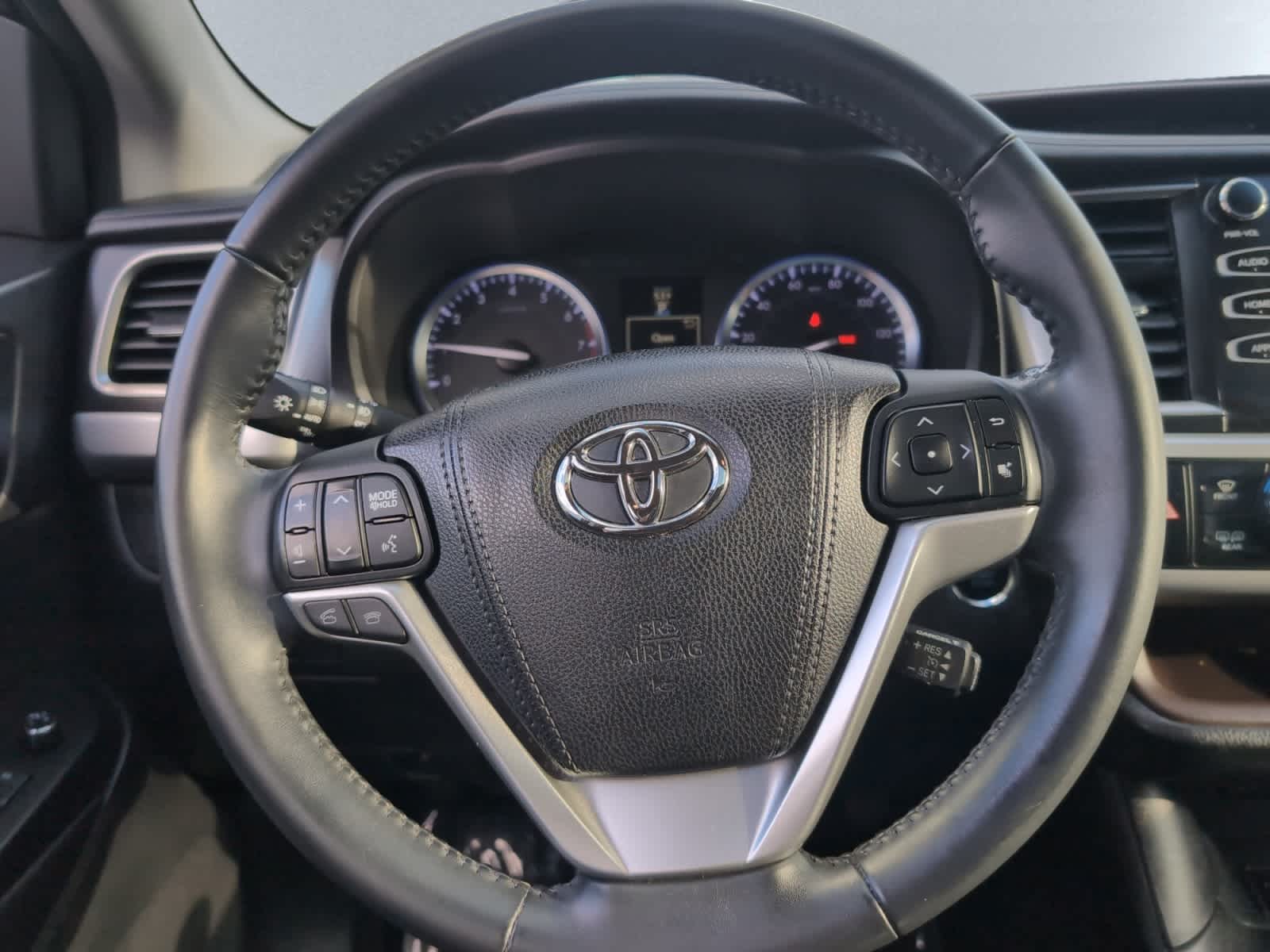 used 2016 Toyota Highlander car, priced at $14,998