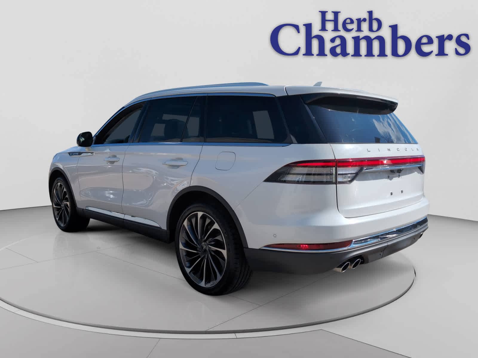 used 2020 Lincoln Aviator car, priced at $31,998