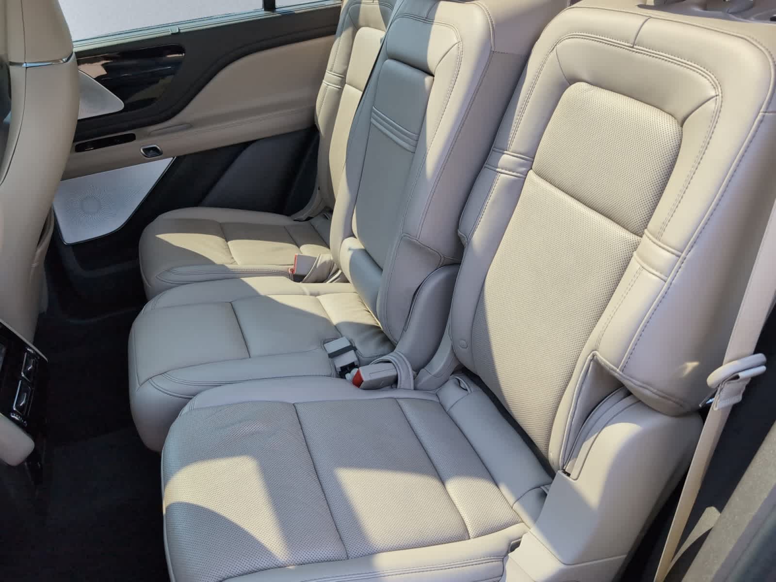 used 2023 Lincoln Aviator car, priced at $41,798