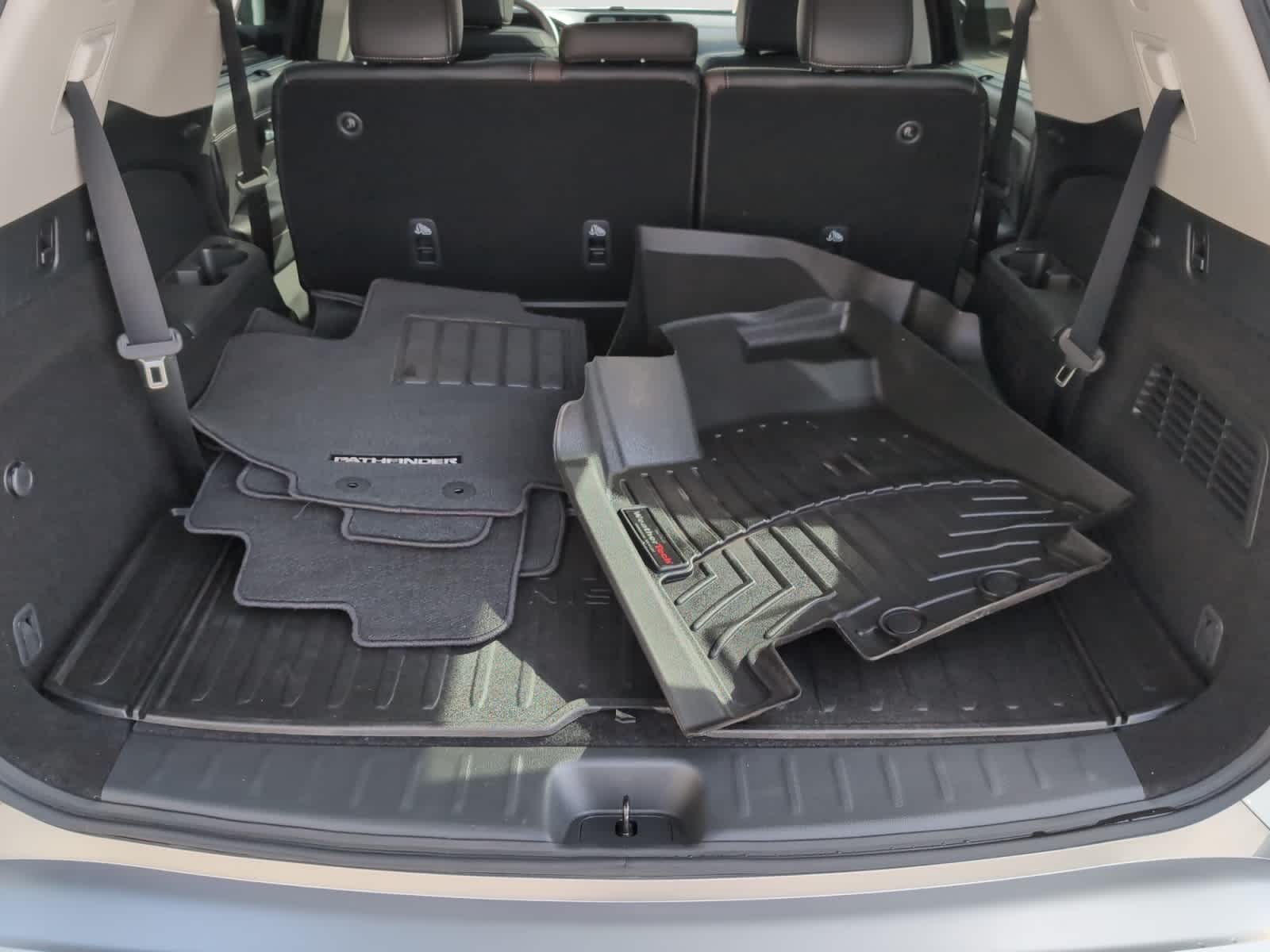 Used 2025 Nissan Pathfinder Platinum SUV