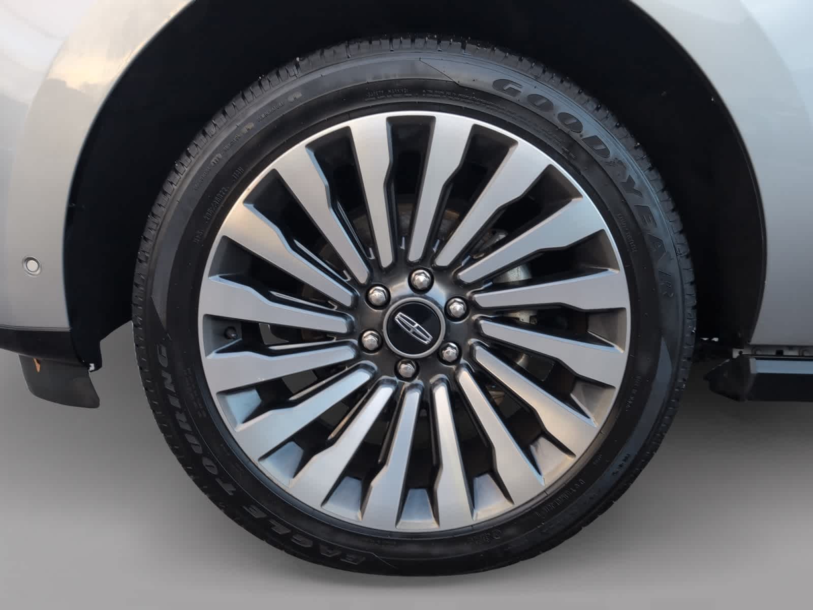 used 2021 Lincoln Navigator car, priced at $45,998